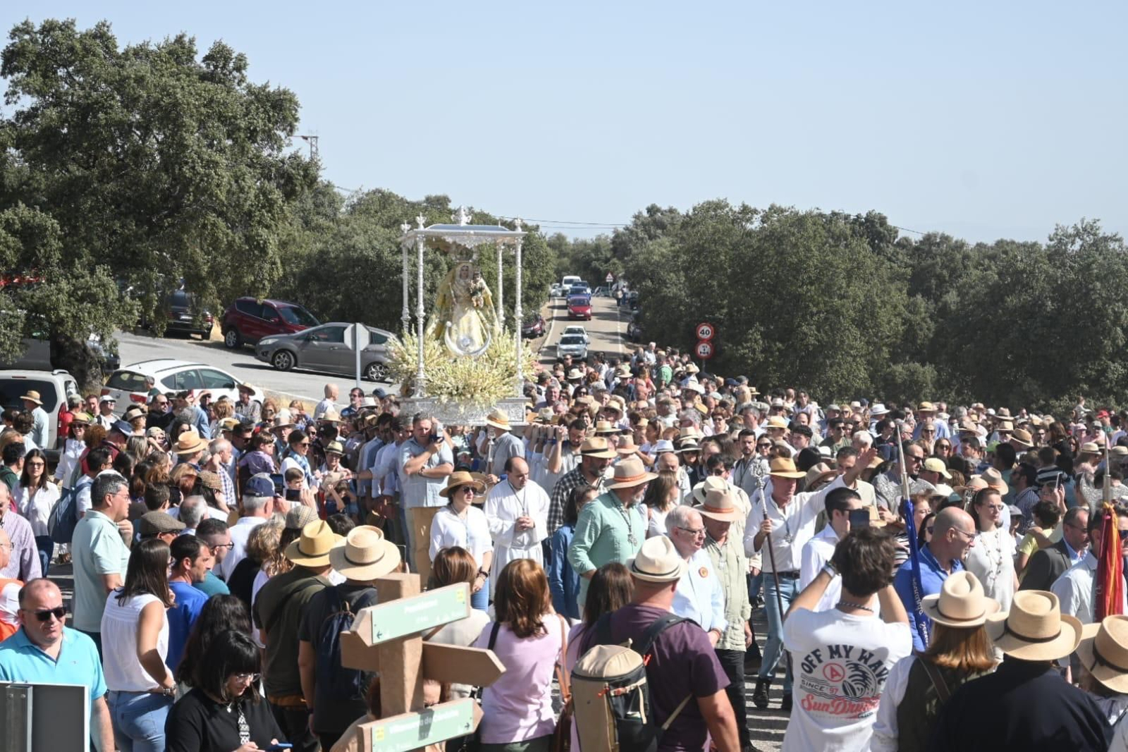 Traslado de la Virgen de Luna desde Villanueva de Córdoba al Santuario de La Jara.