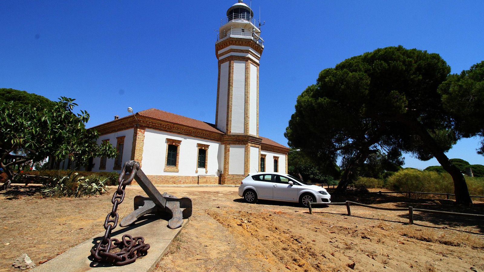 Faro de El Picacho en Mazagón.