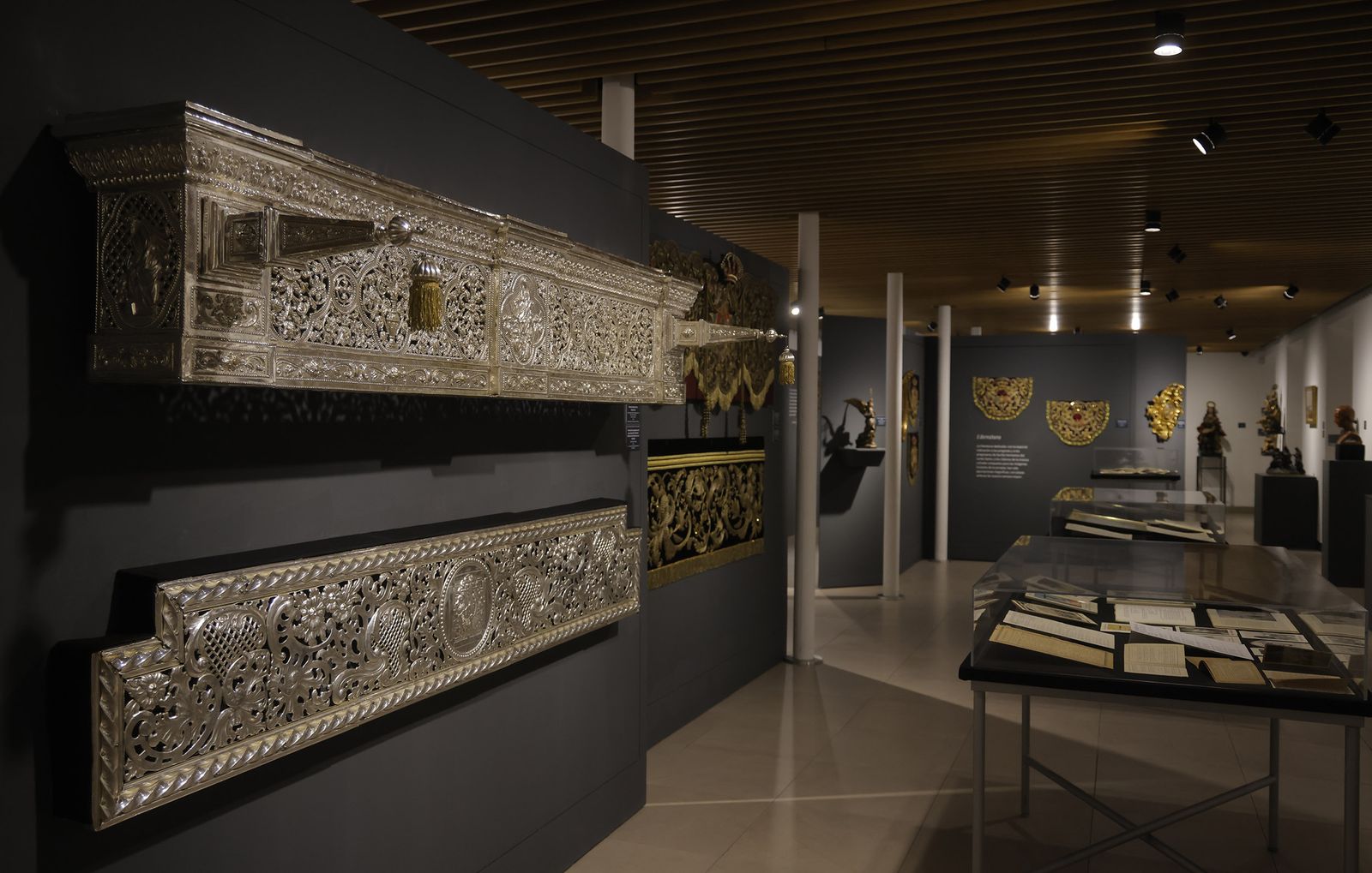 'Cien años para soñar un día. Centenario del Lunes Santo en la Semana Santa de Sevilla', todas las imágenes