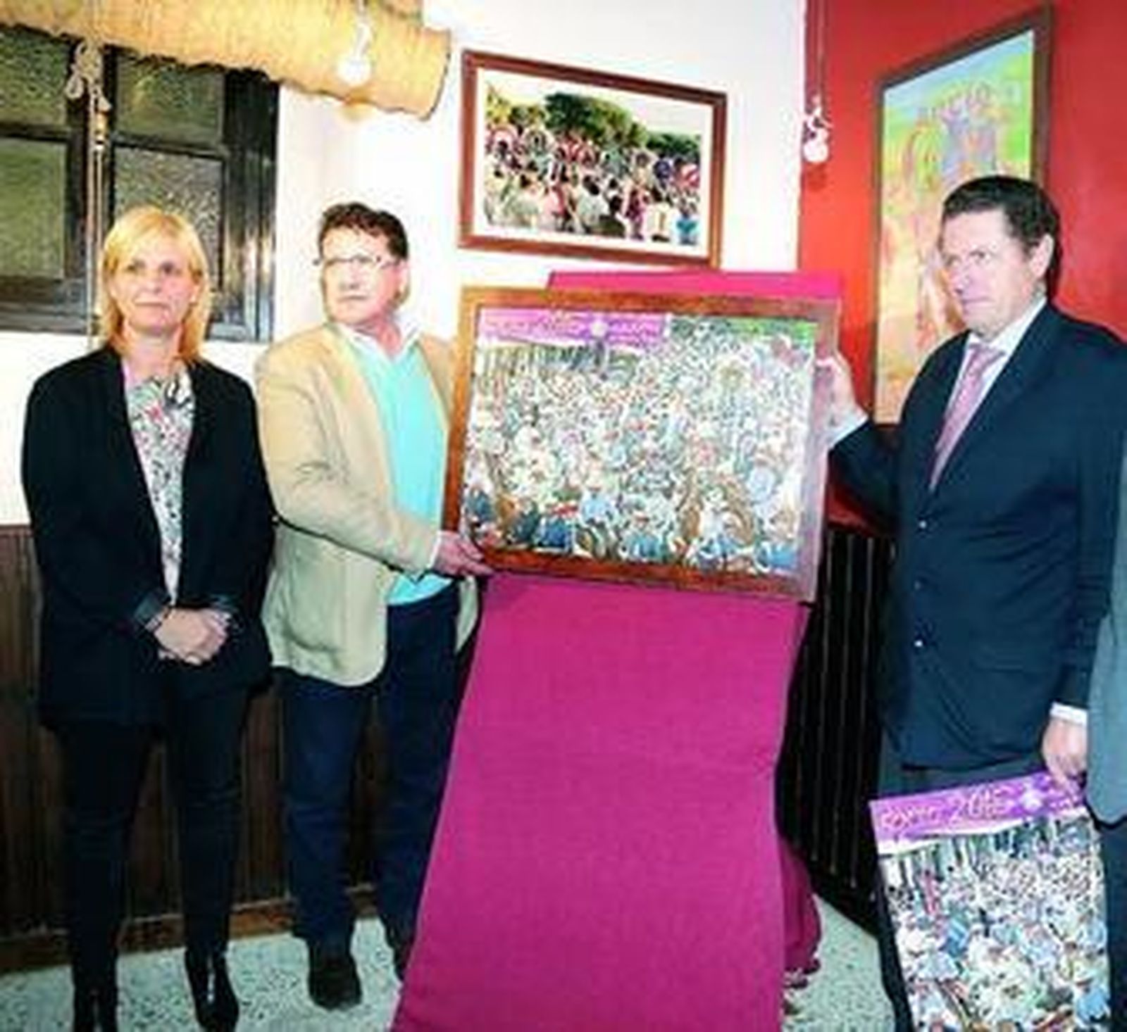 María José García-Pelayo, Manuel Pascual e Isaac Camacho, anoche con el cartel del Rocío 2015.