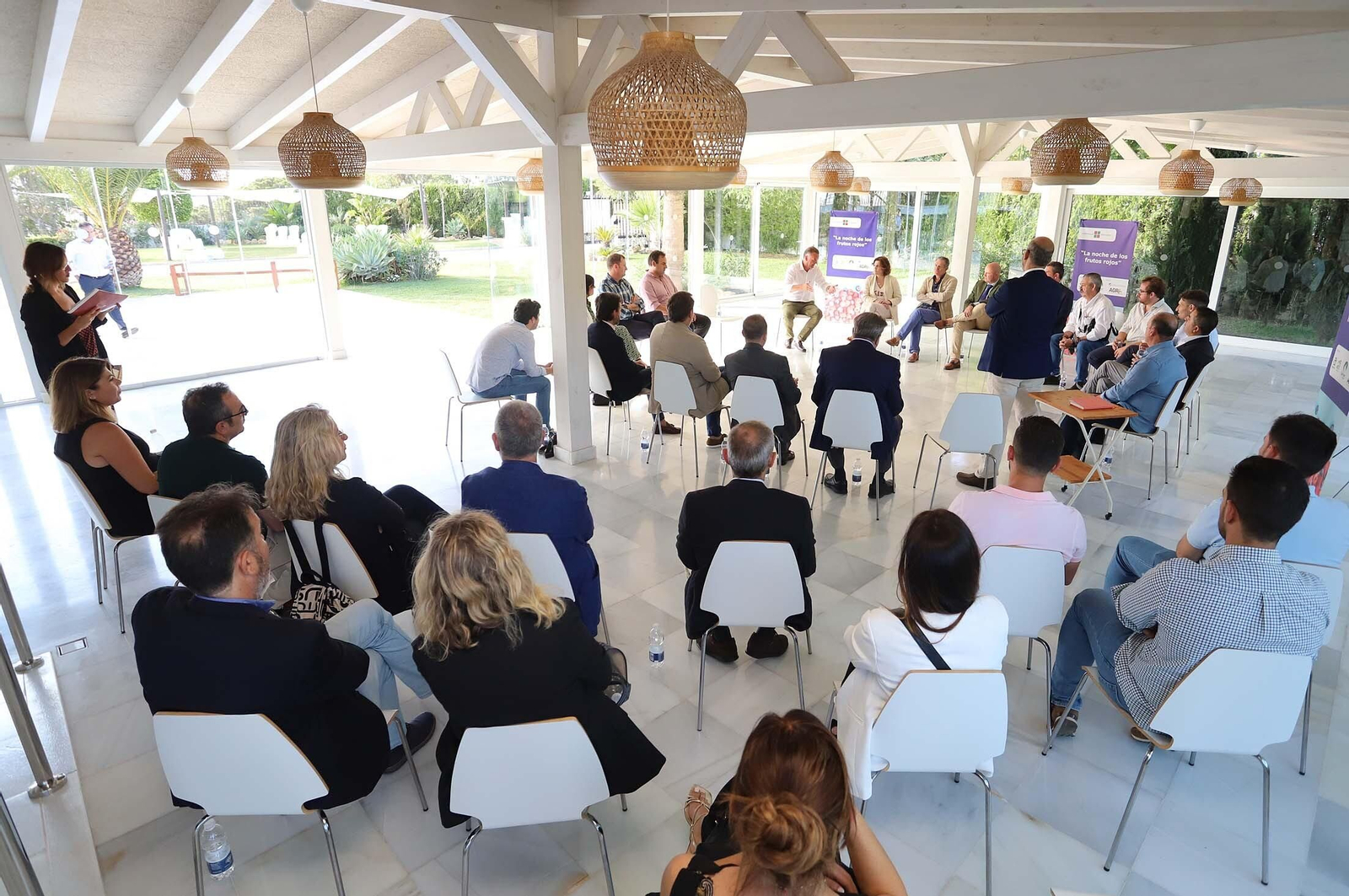 Imágenes de la Jornada "La noche de los frutos rojos"