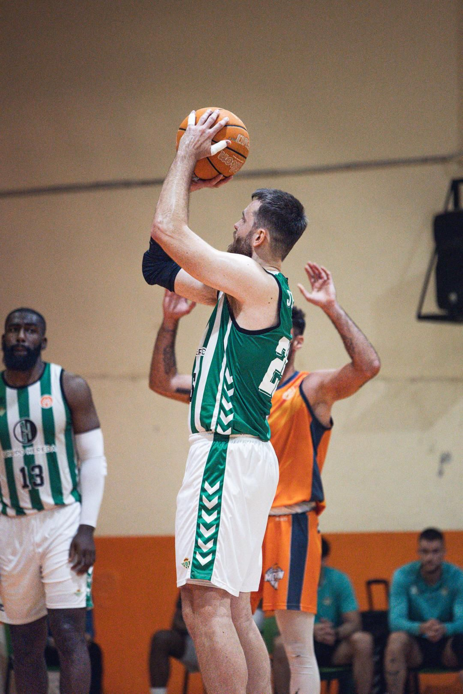 Las fotos del Morón - Betis Baloncesto