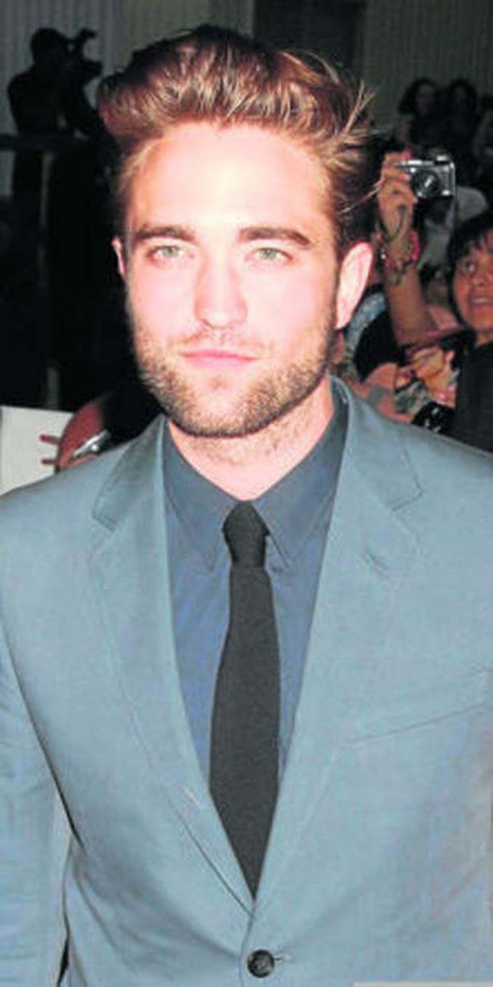 Robert y Katy salen juntos