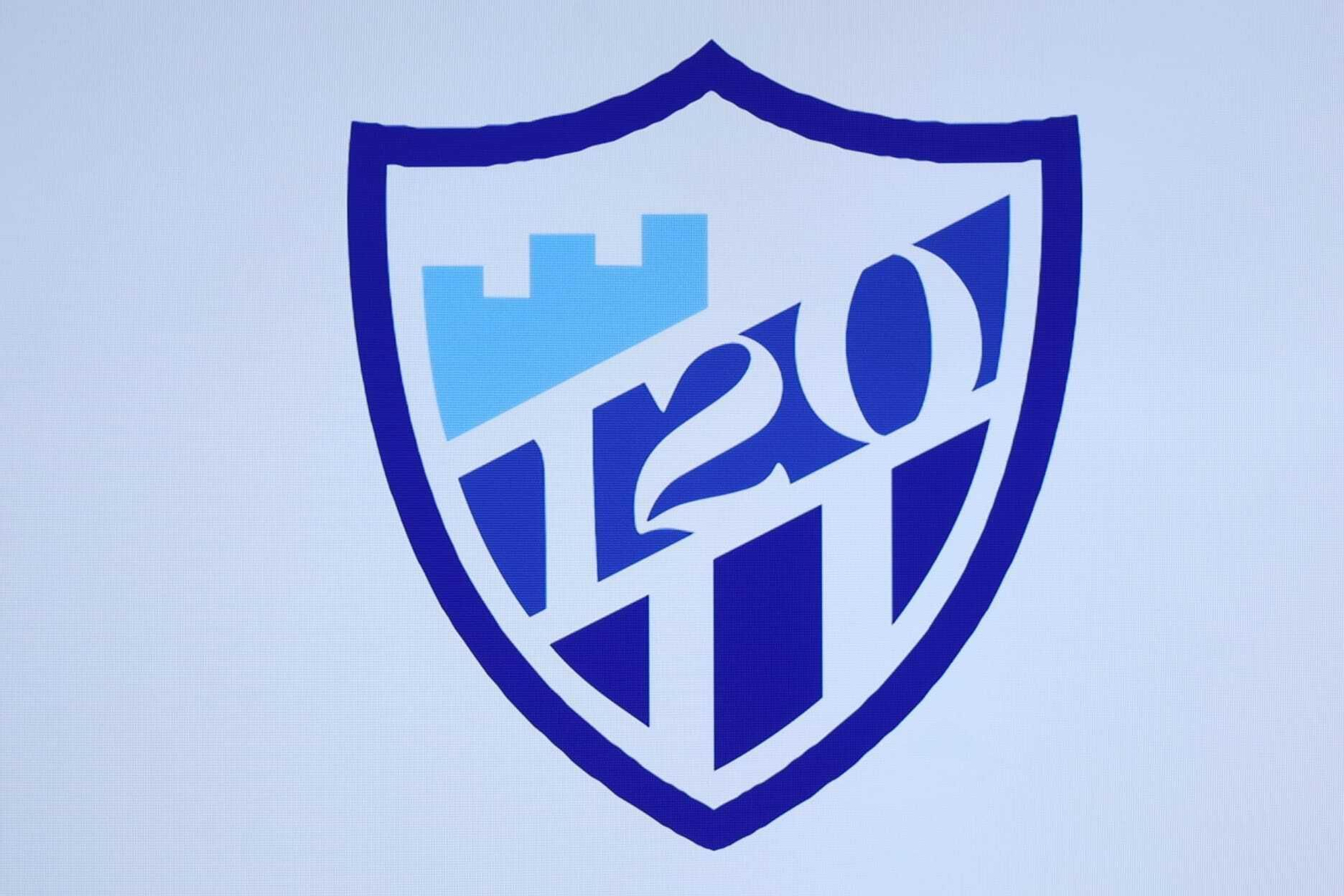 Así es el nuevo escudo del 120 aniversario del fútbol en Málaga