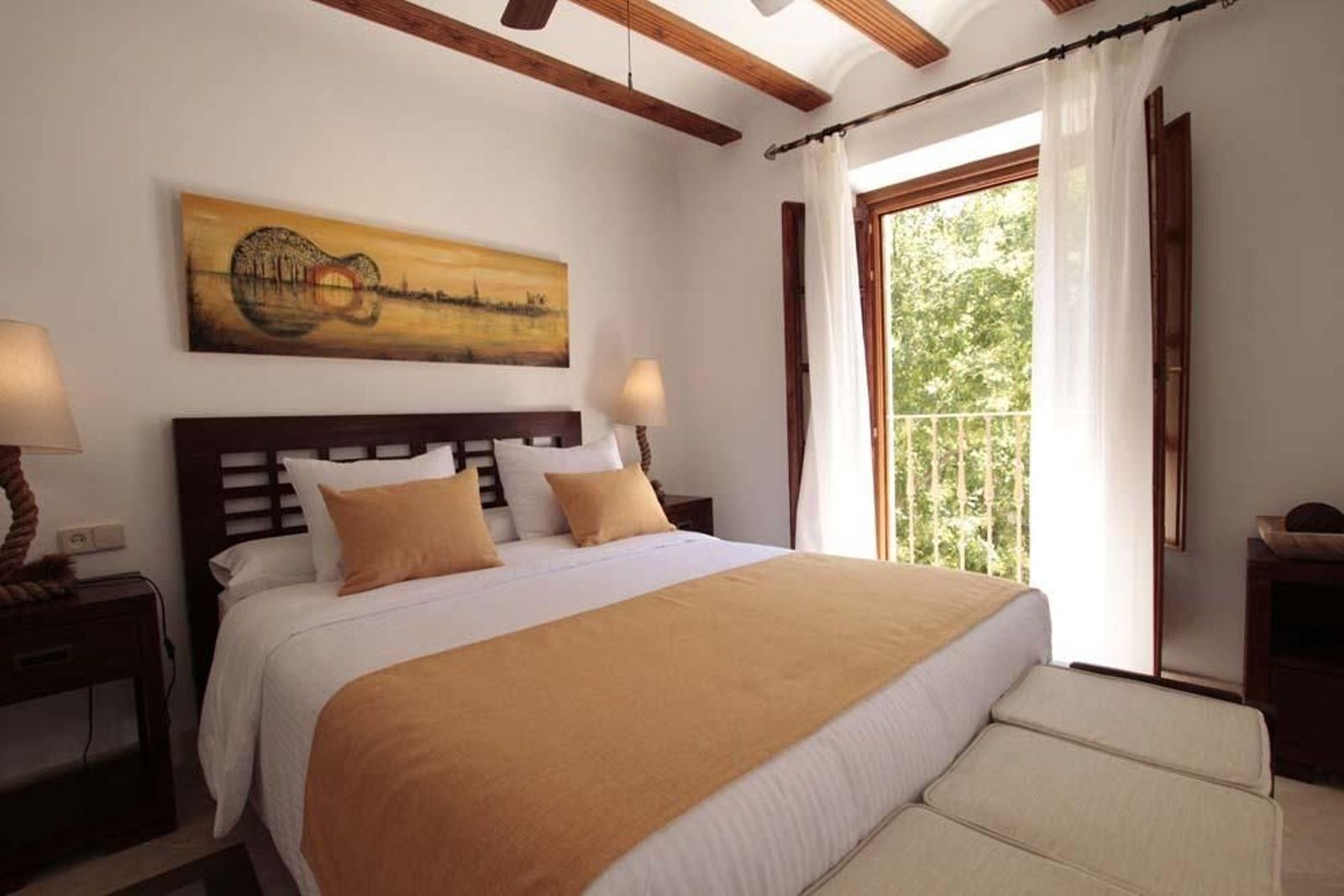 Rincones de la casa de Paco de Lucía en Toledo