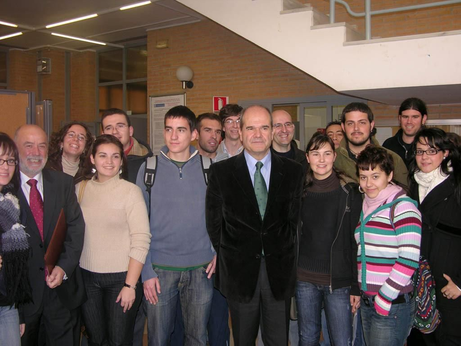 Visita del expresidente de la Junta de Andalucía, Manuel Chaves, a la Universidad.