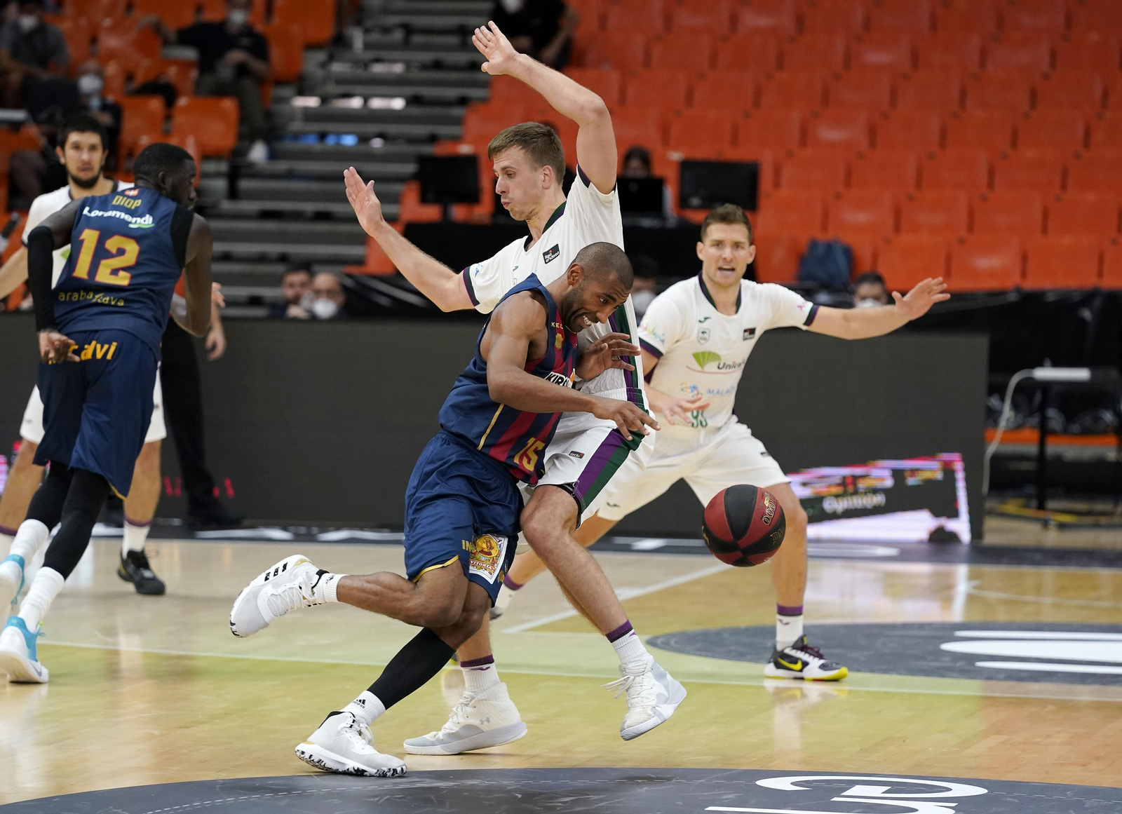 El Baskonia-Unicaja, en fotos