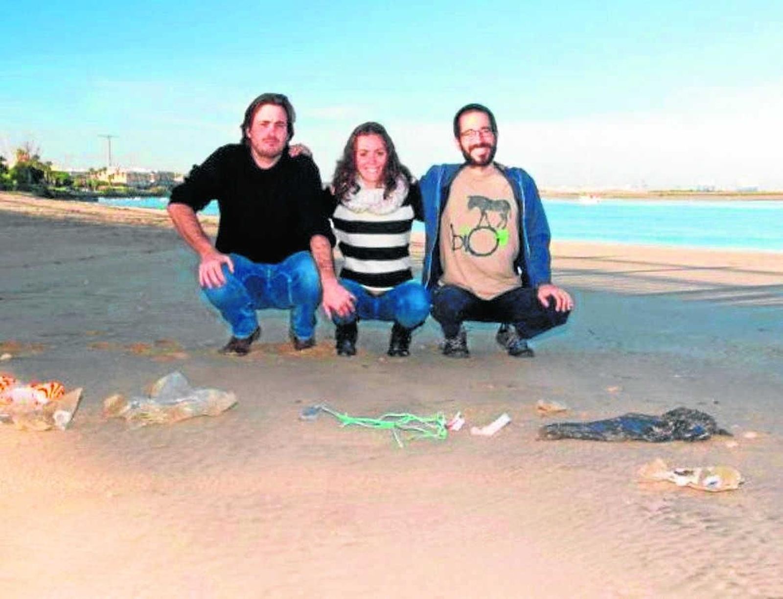 De izquierda a derecha, los investigadores Fernando C. Brun Murillo, Rocío Jiménez Ramos y Luis Gonzalo Egea.