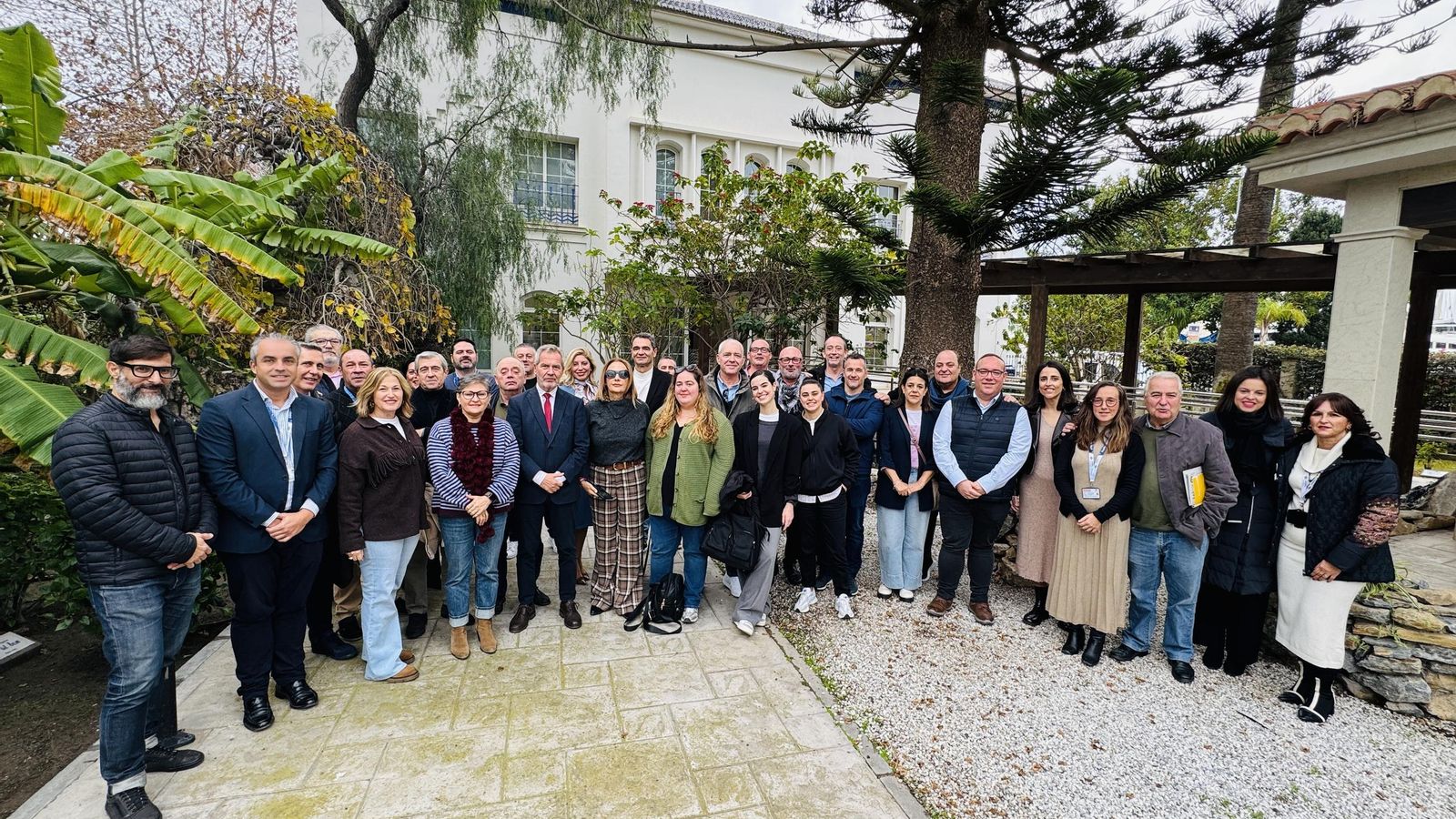 Foto de familia de los medios de comunicación de la costa y el Puerto de Motril