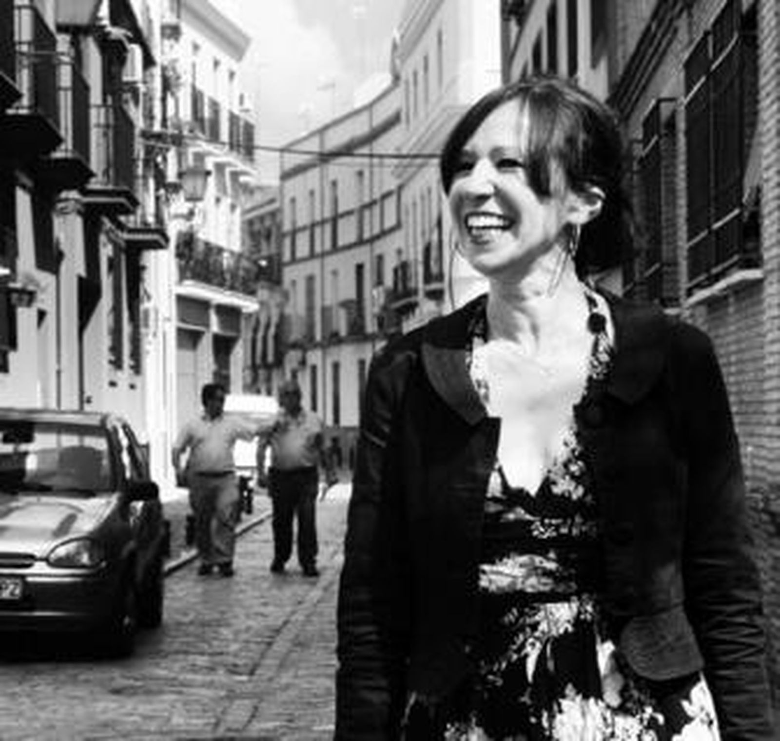 Christine Diger, en la calle Rodrigo de Triana donde nació su abuela Pilar.