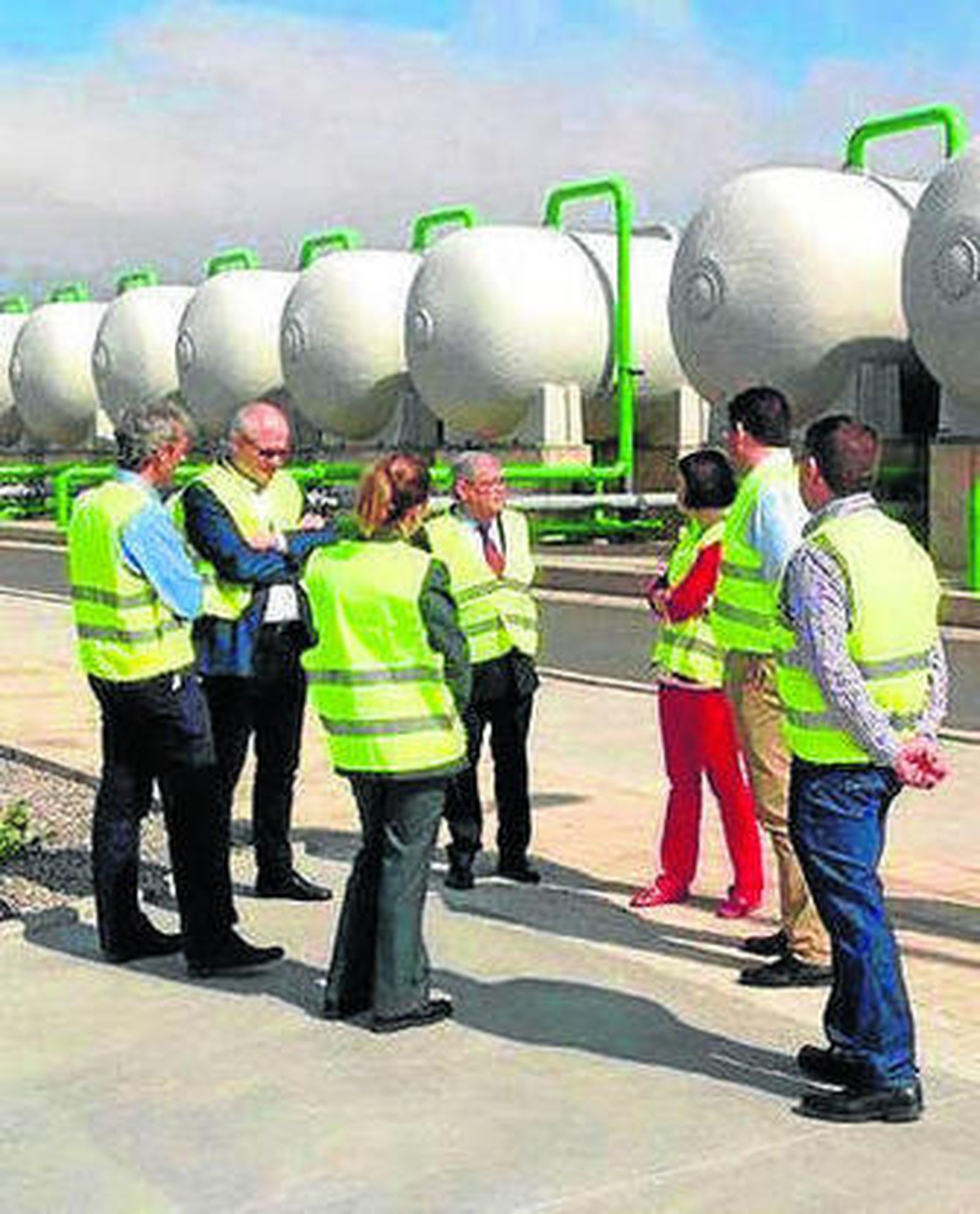 Visita de García Lorca a la desaladora.