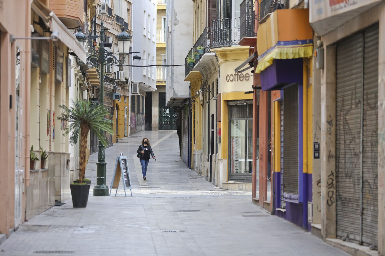 Málaga capital vive el primer día de su nuevo cierre