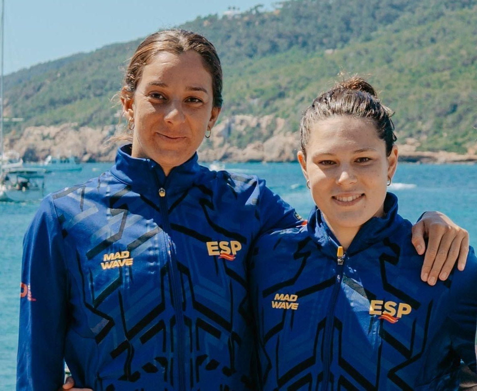 María de Valdés y Ángela Martínez.