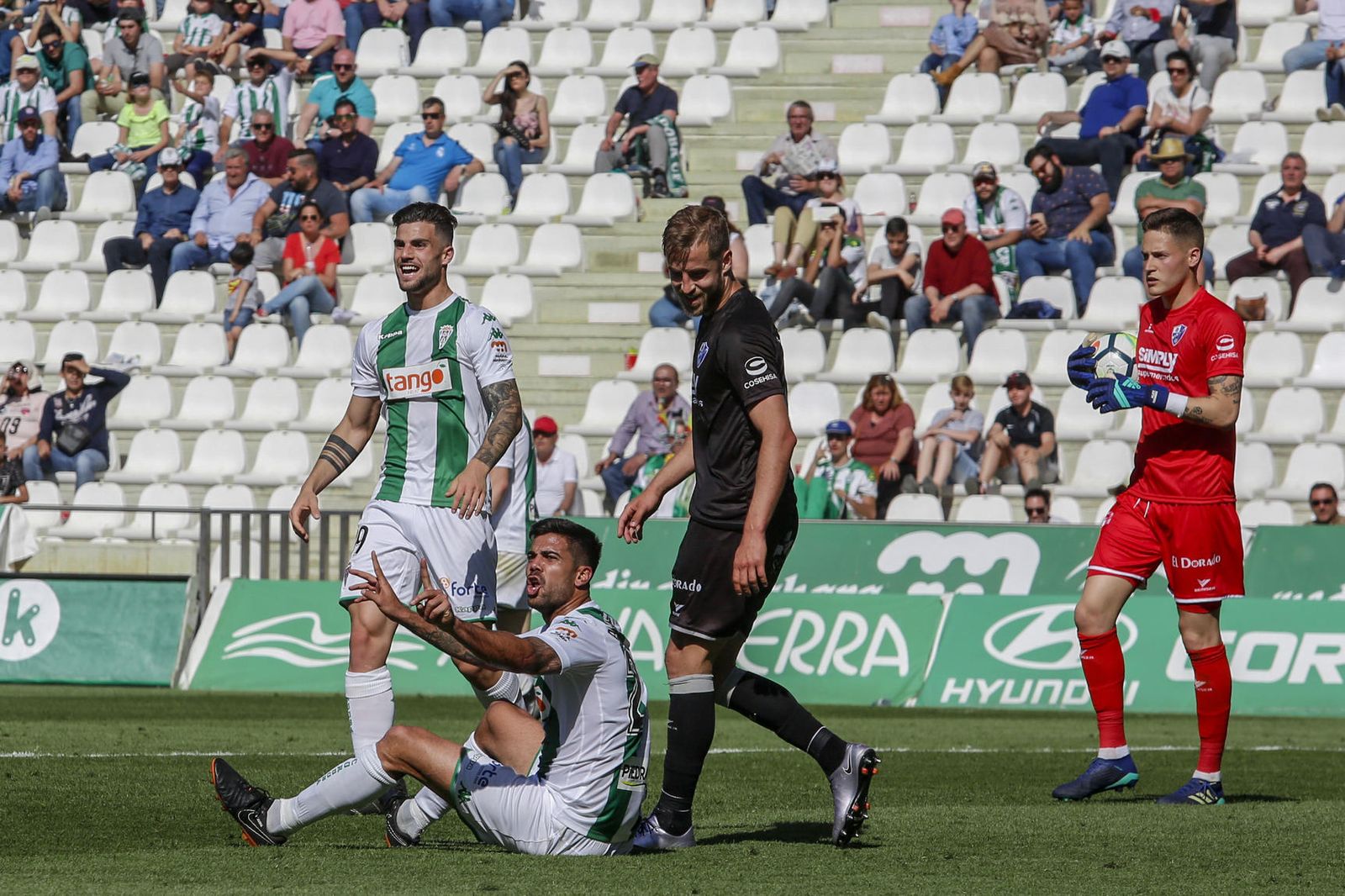 Las imágenes del Córdoba-Huesca