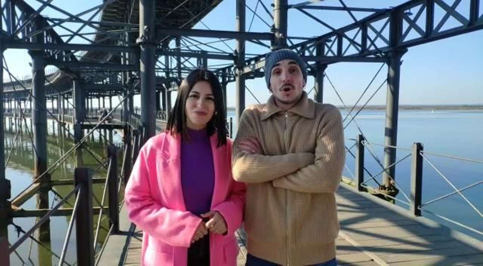 María Artés y Maki invitan a leer 'Huelva, tu destino'