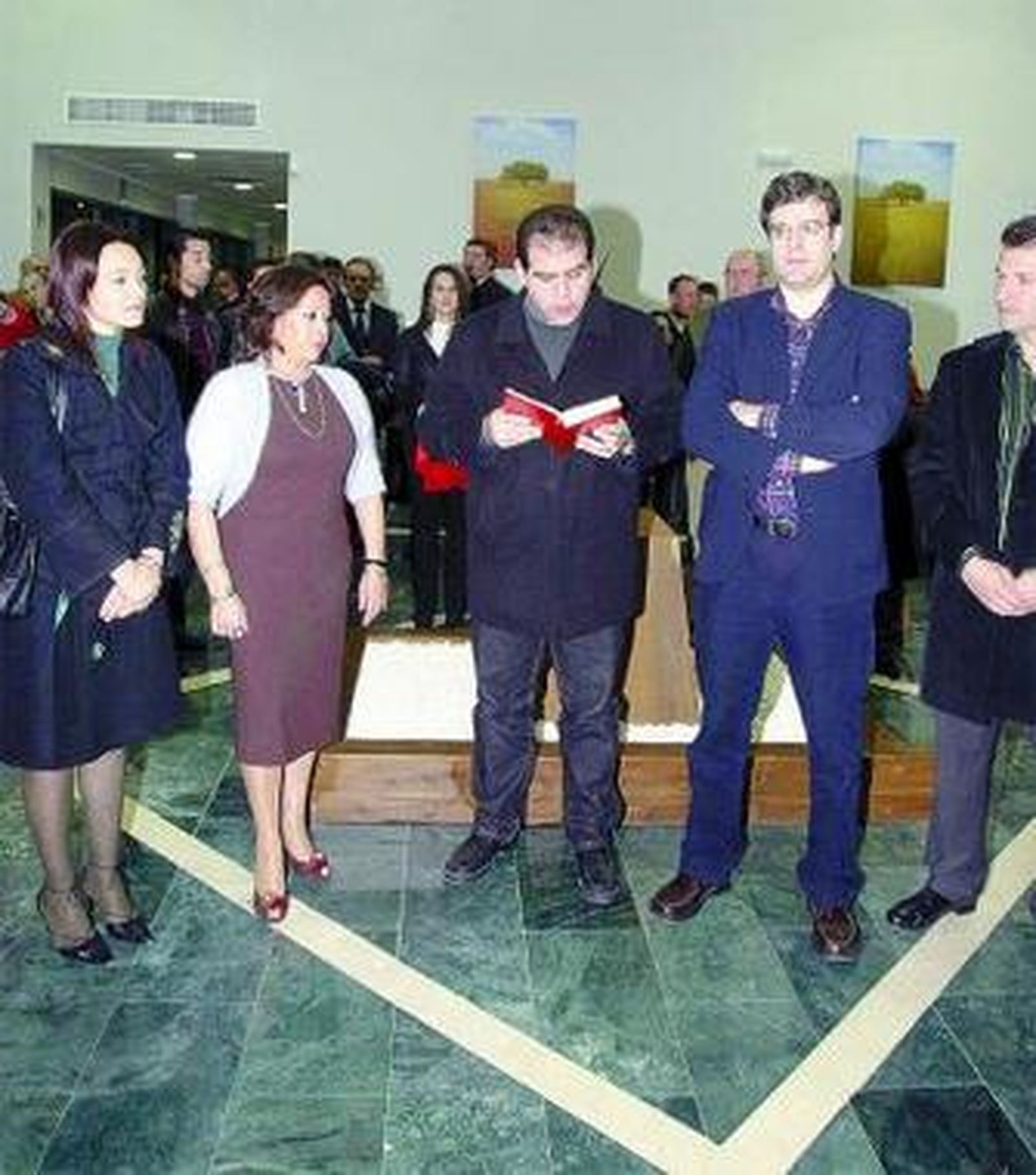 Un momento de la inauguración del tanatorio de La Carlota.