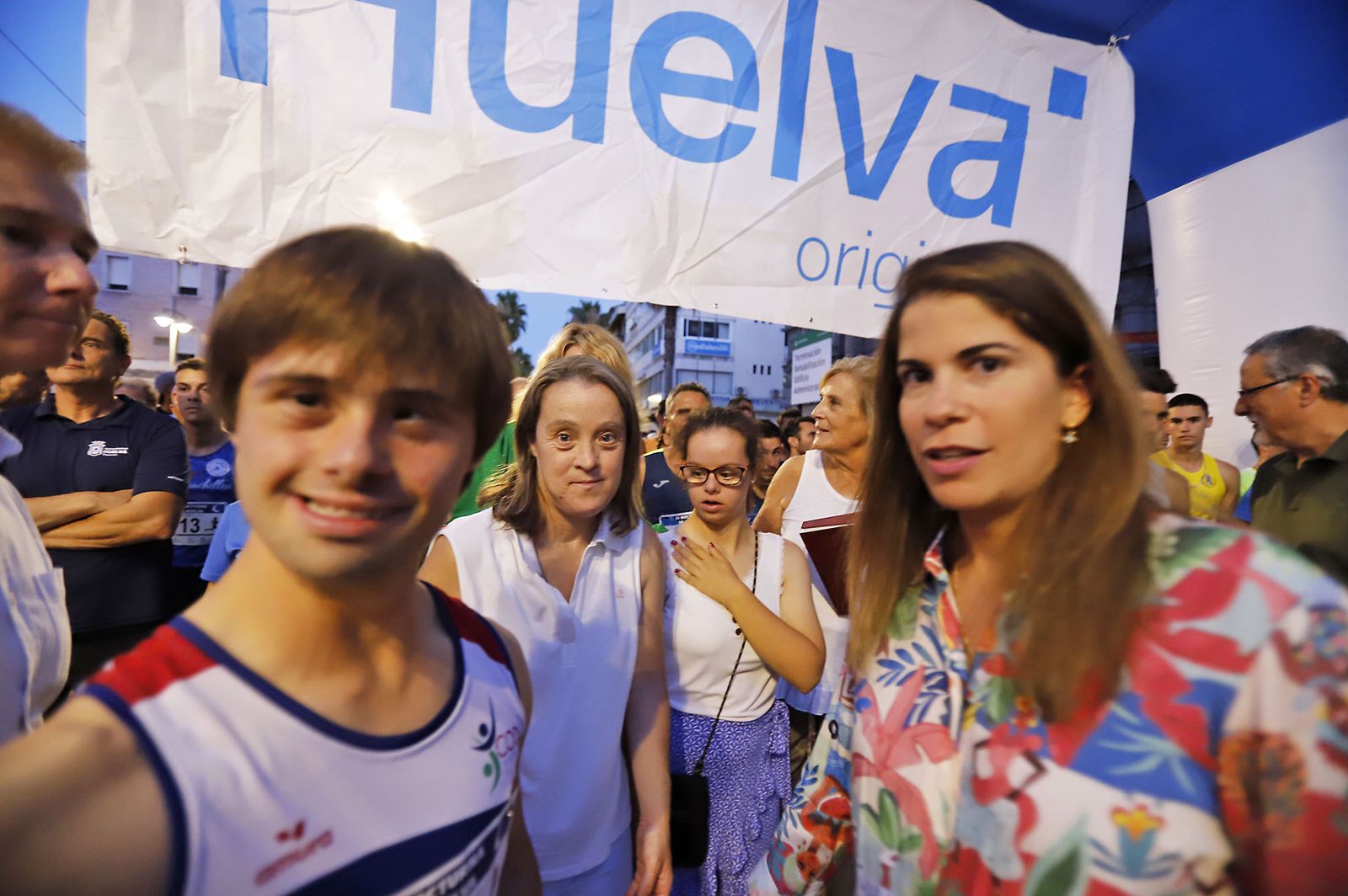 Imágenes de la Carrera Nocturna de Huelva
