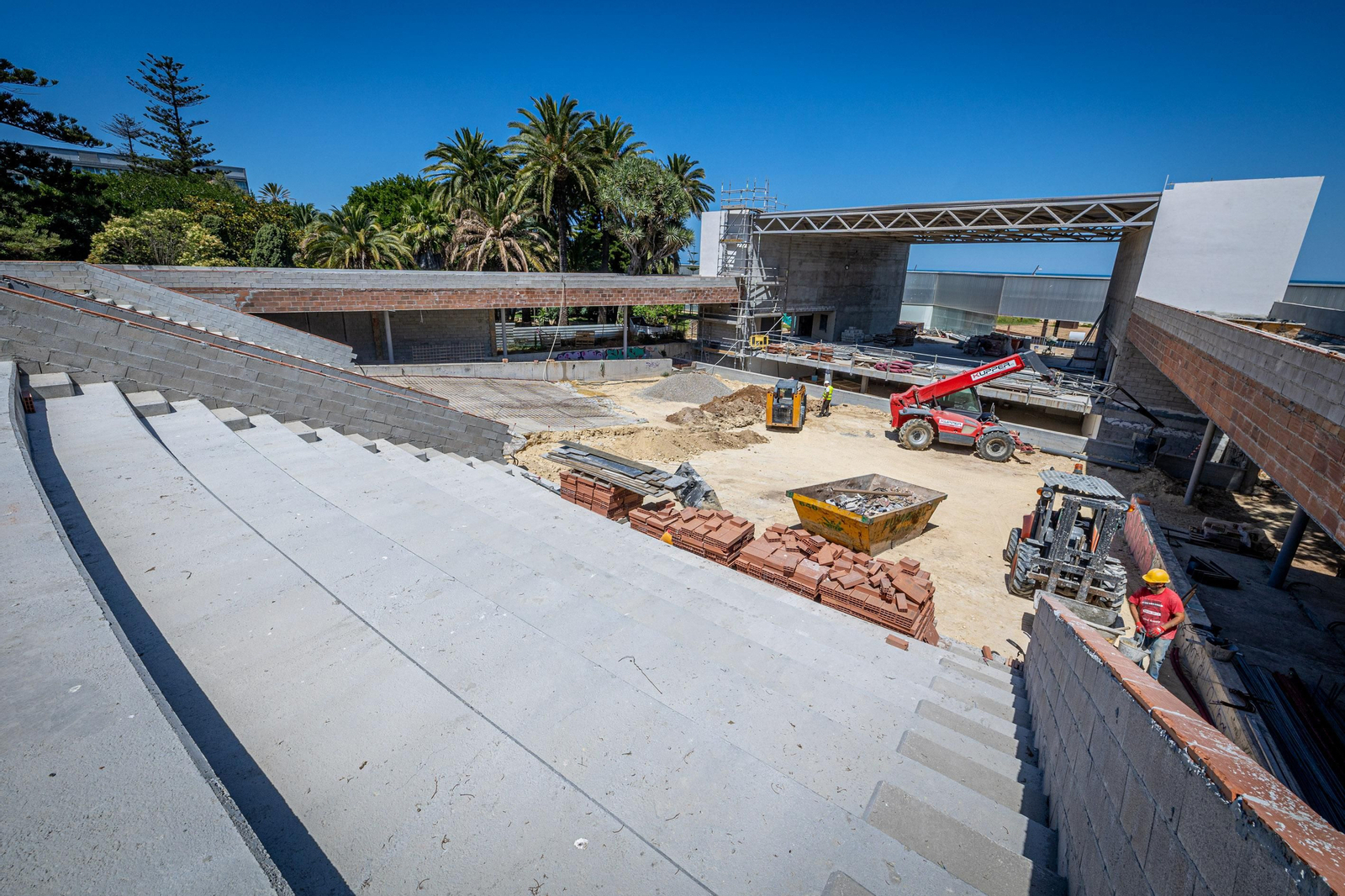 Así se encuentran las obras del Teatro del Parque Genovés