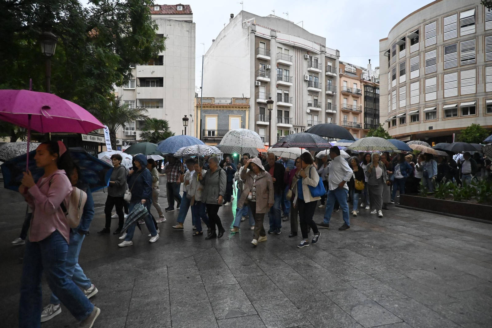 Las mejores imágenes de la manifestación por la sanidad en Huelva