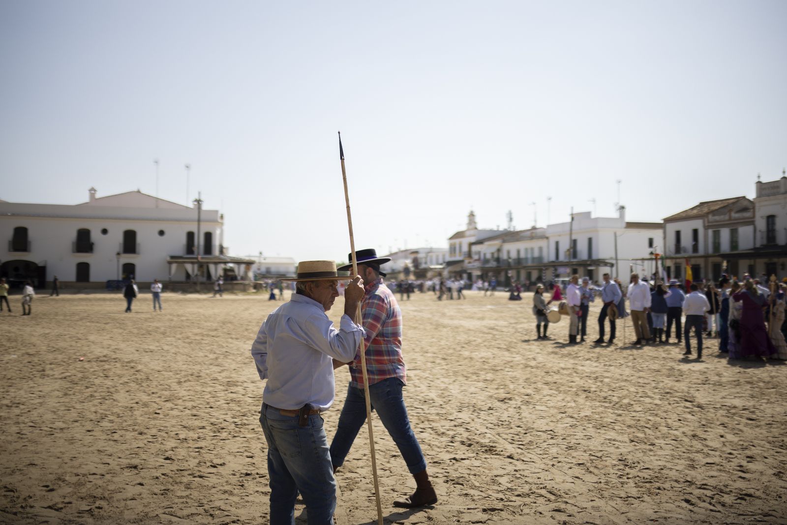 El Rocío 2023: Imágenes de la presentación de las Hermandades y ambiente en la aldea