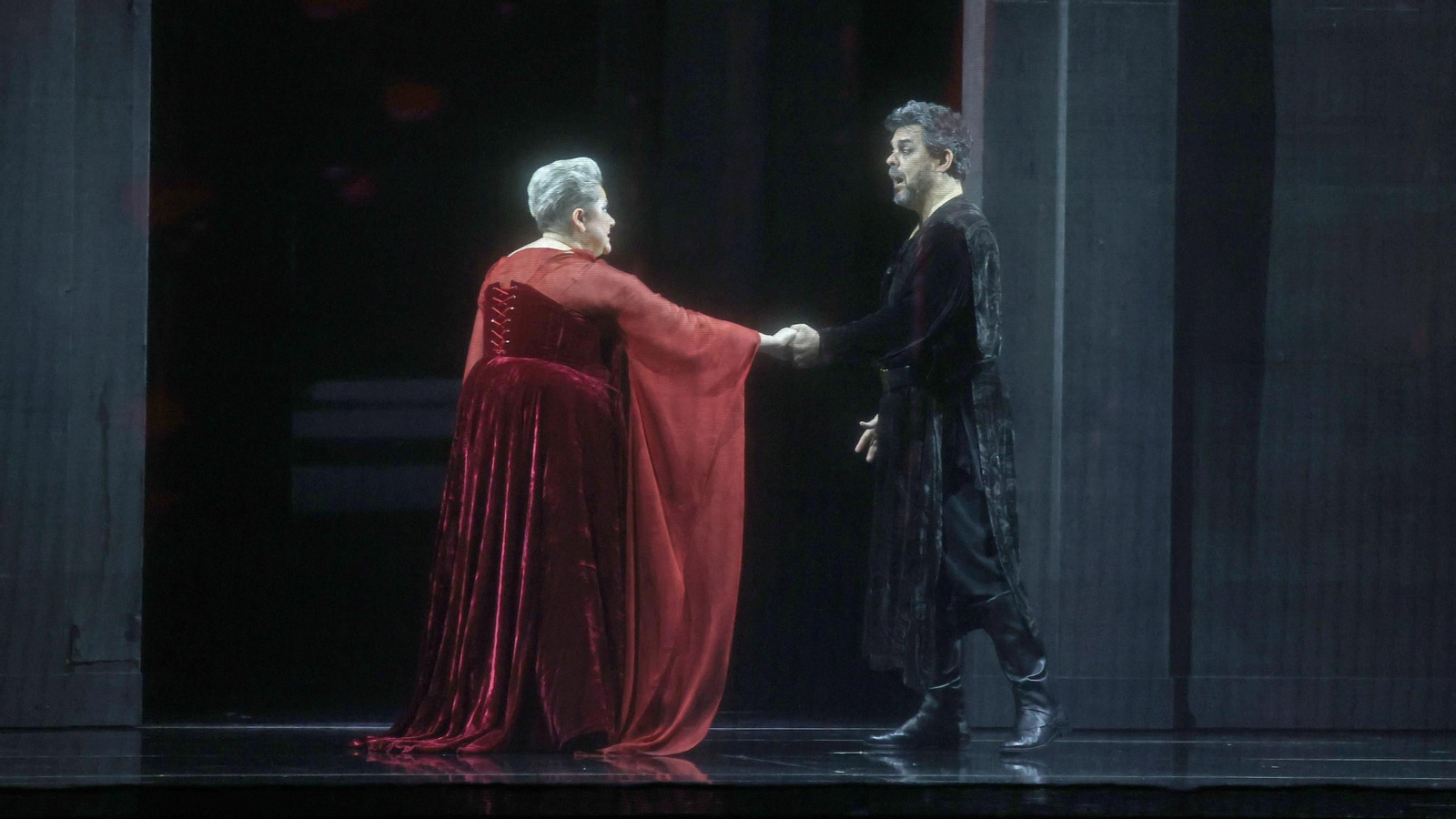 Imágenes de la ópera Macbeth en el Teatro Villamarta de Jerez