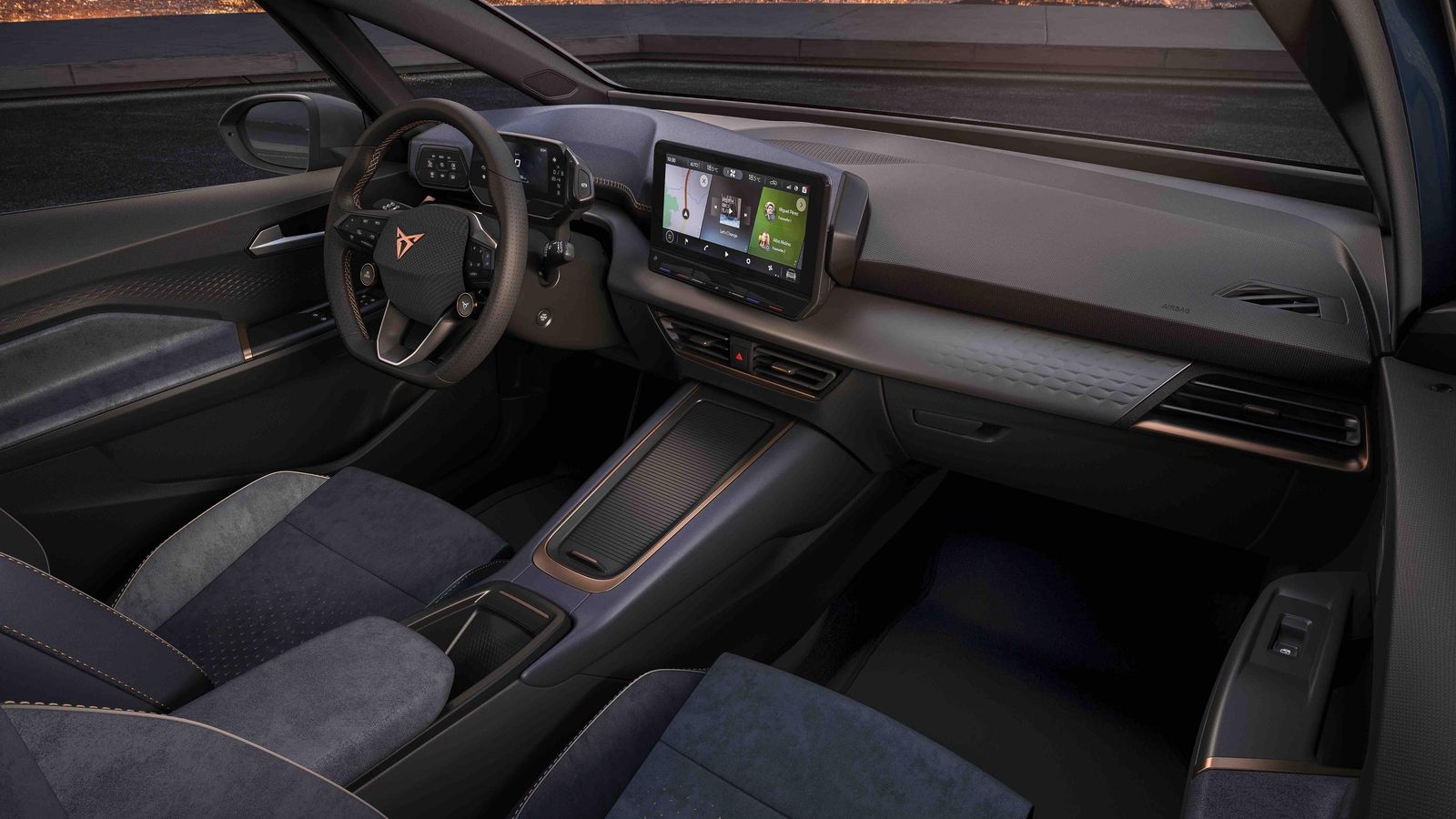 Exclusividad, tecnología, sostenibilidad y diseño son algunas de las claves del interior del Cupra el-Born. Exclusividad, tecnología, sostenibilidad y diseño son algunas de las claves del interior del Cupra el-Born.
