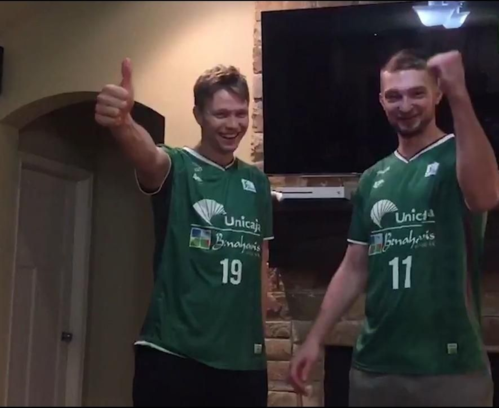 Kuzminskas y Domas Sabonis, desde Oklahoma. Kuzminskas y Domas Sabonis, desde Oklahoma.
