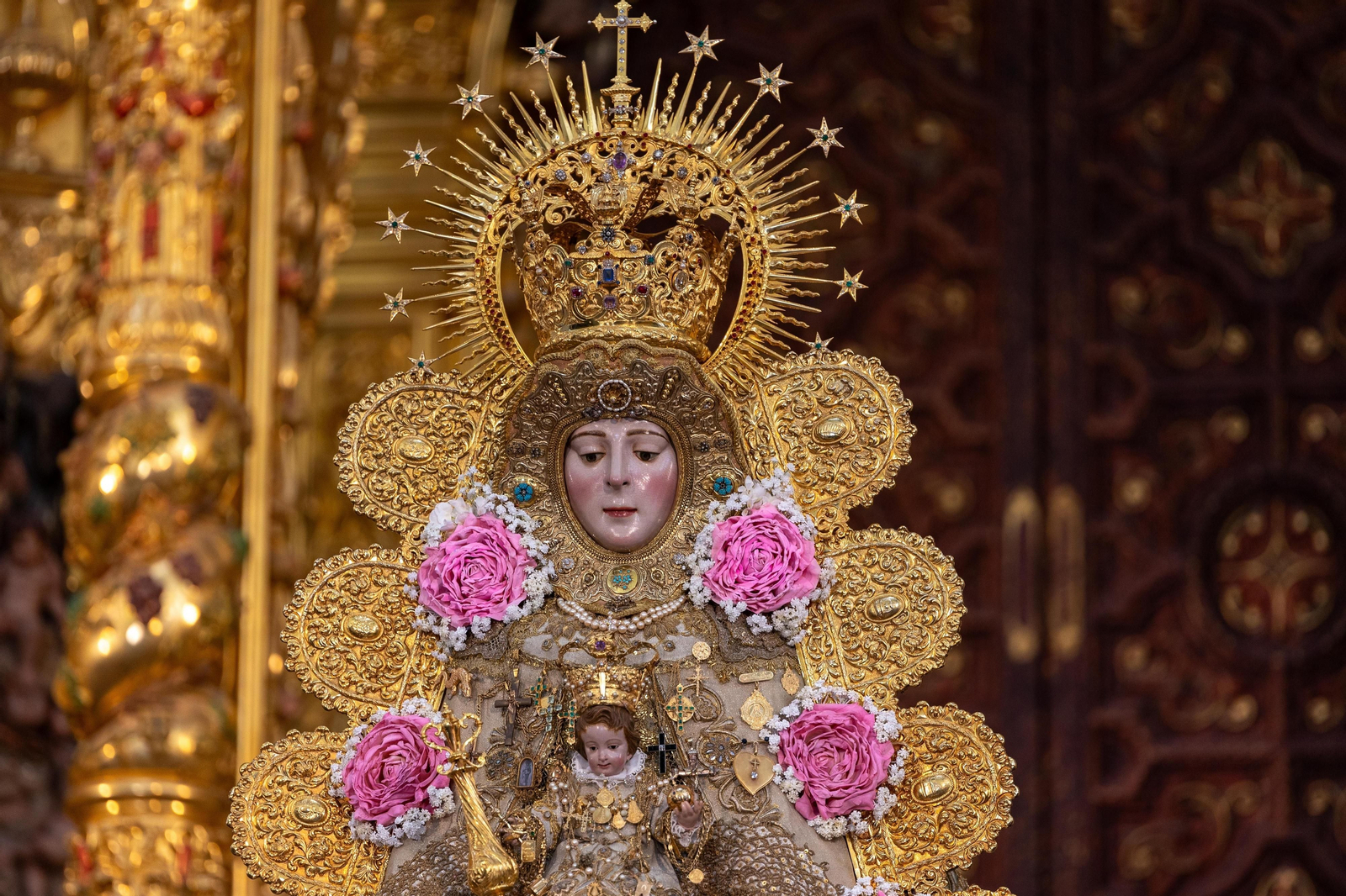 La Virgen del Rocío vuelve al culto tras su restauración