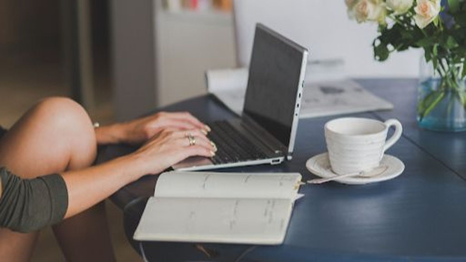 Correos: descubre todas las ventajas de estudiar en una academia online