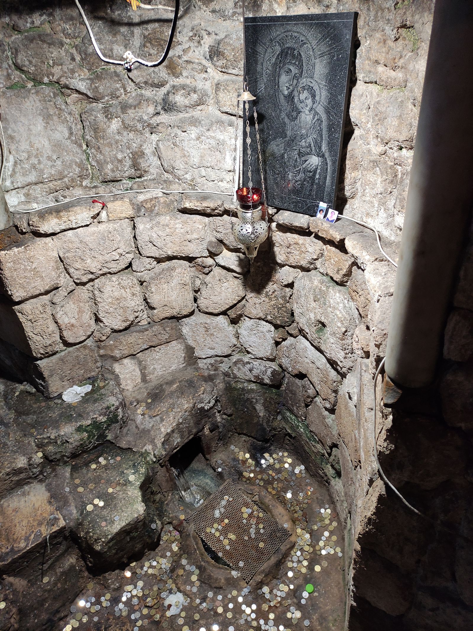 La fuente de la iglesia ortodoxa de la Anunciaciónen Nazaret,