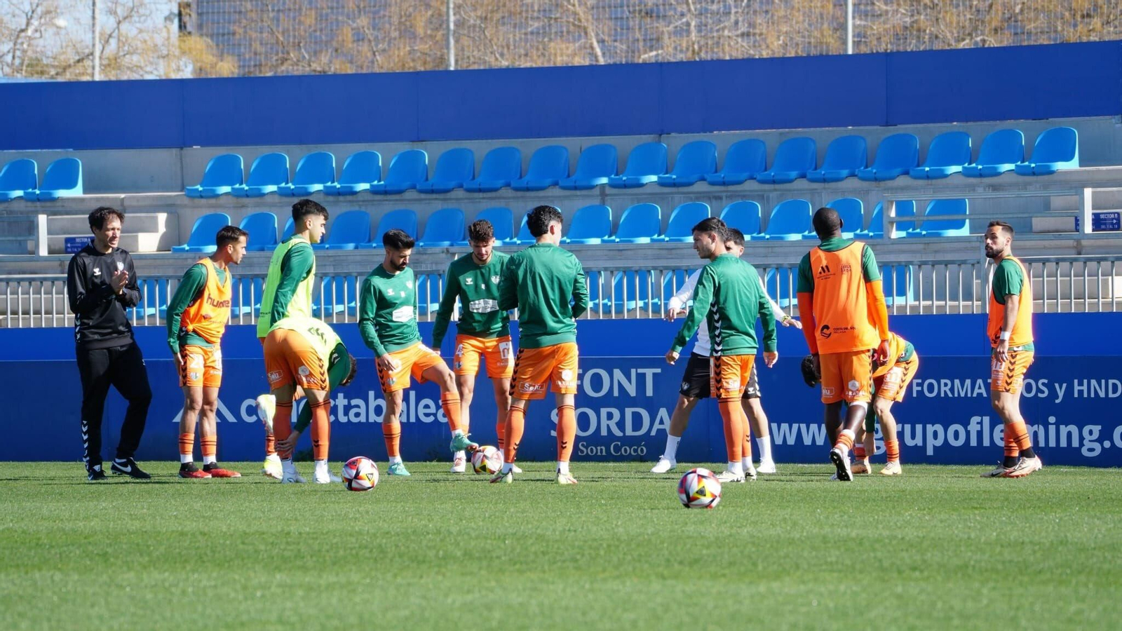Entrenamiento del Antequera.