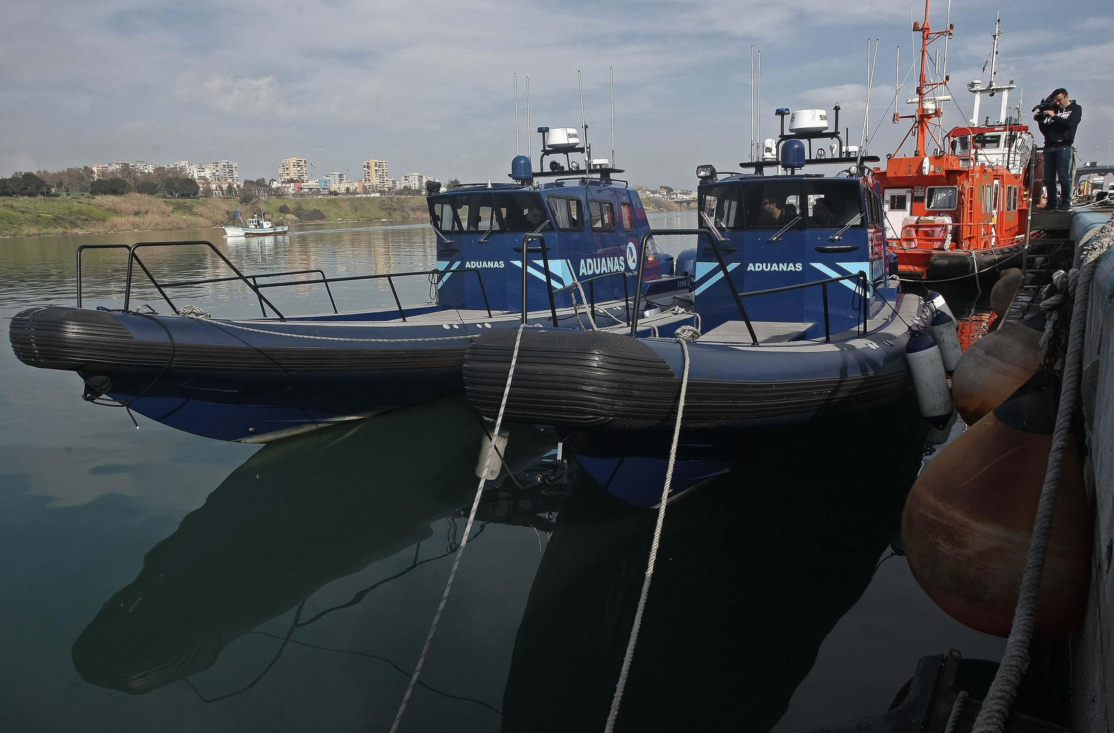 Las dos nuevas lanchas rápidas de Vigilancia Aduanera en Algeciras.