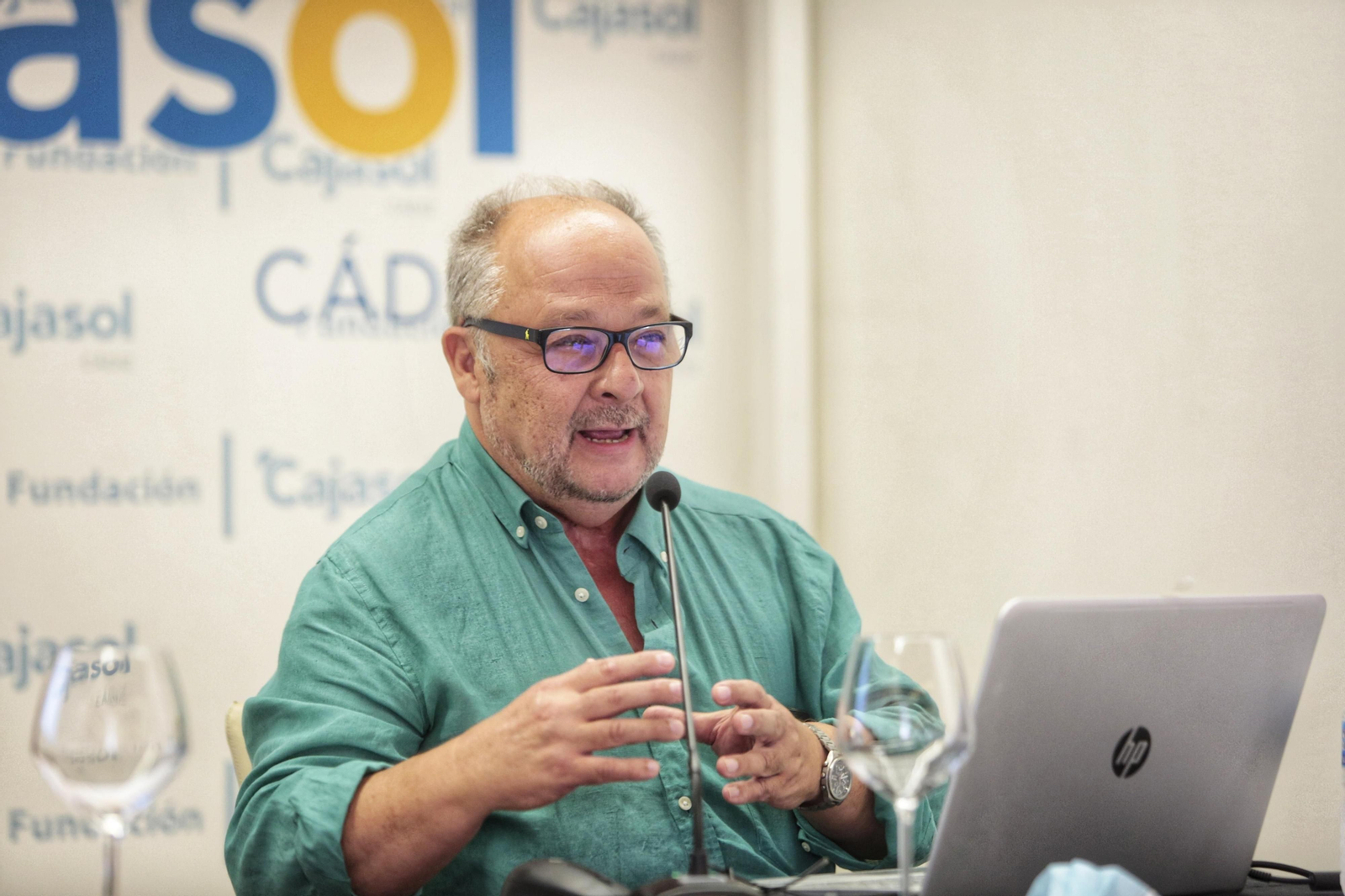 Javier Martínez de Salazar, en una reciente conferencia celebrada en Cádiz. Javier Martínez de Salazar, en una reciente conferencia celebrada en Cádiz.