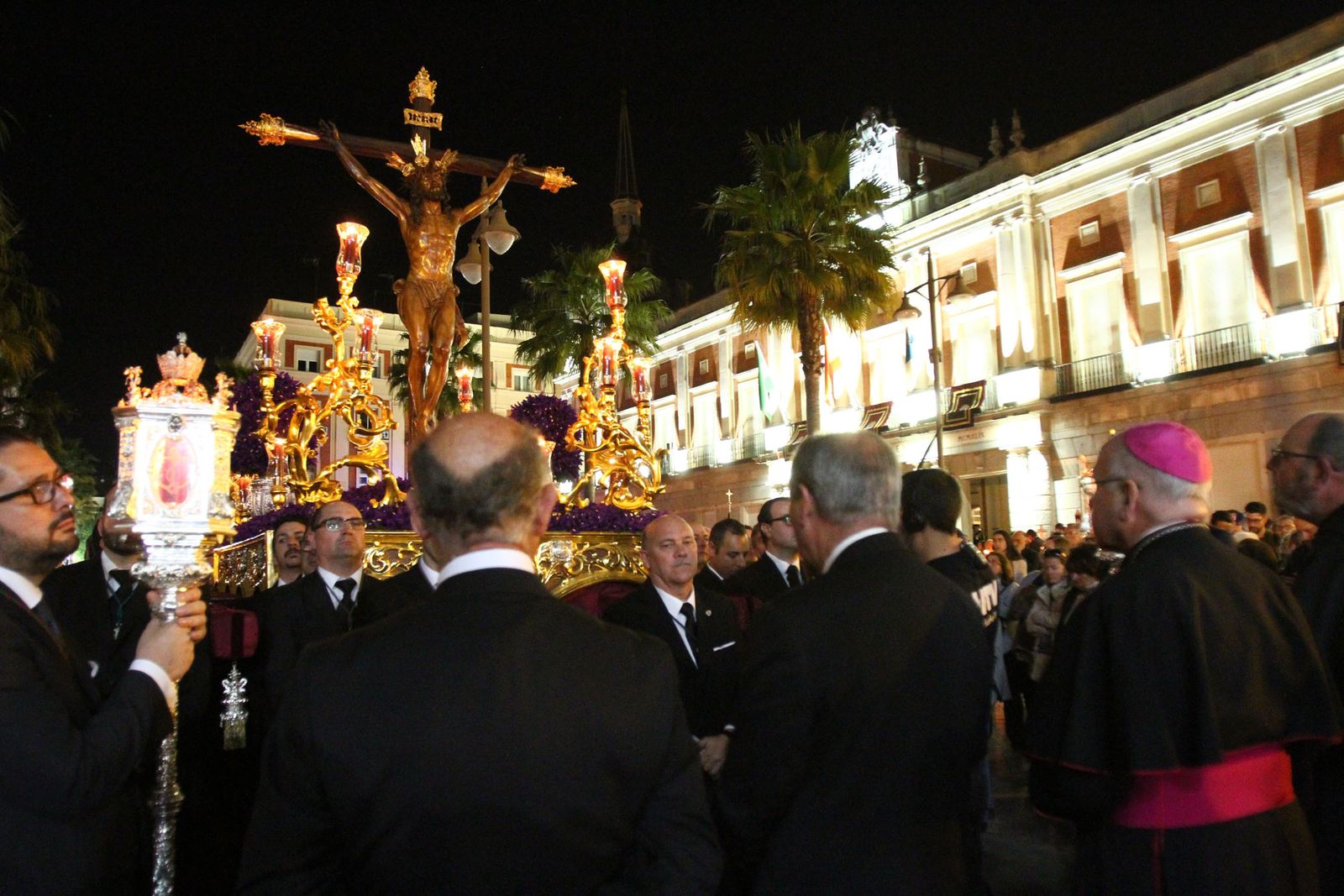 El Cristo de la Expiración preside el Vía Crucis del Consejo de Hermandades