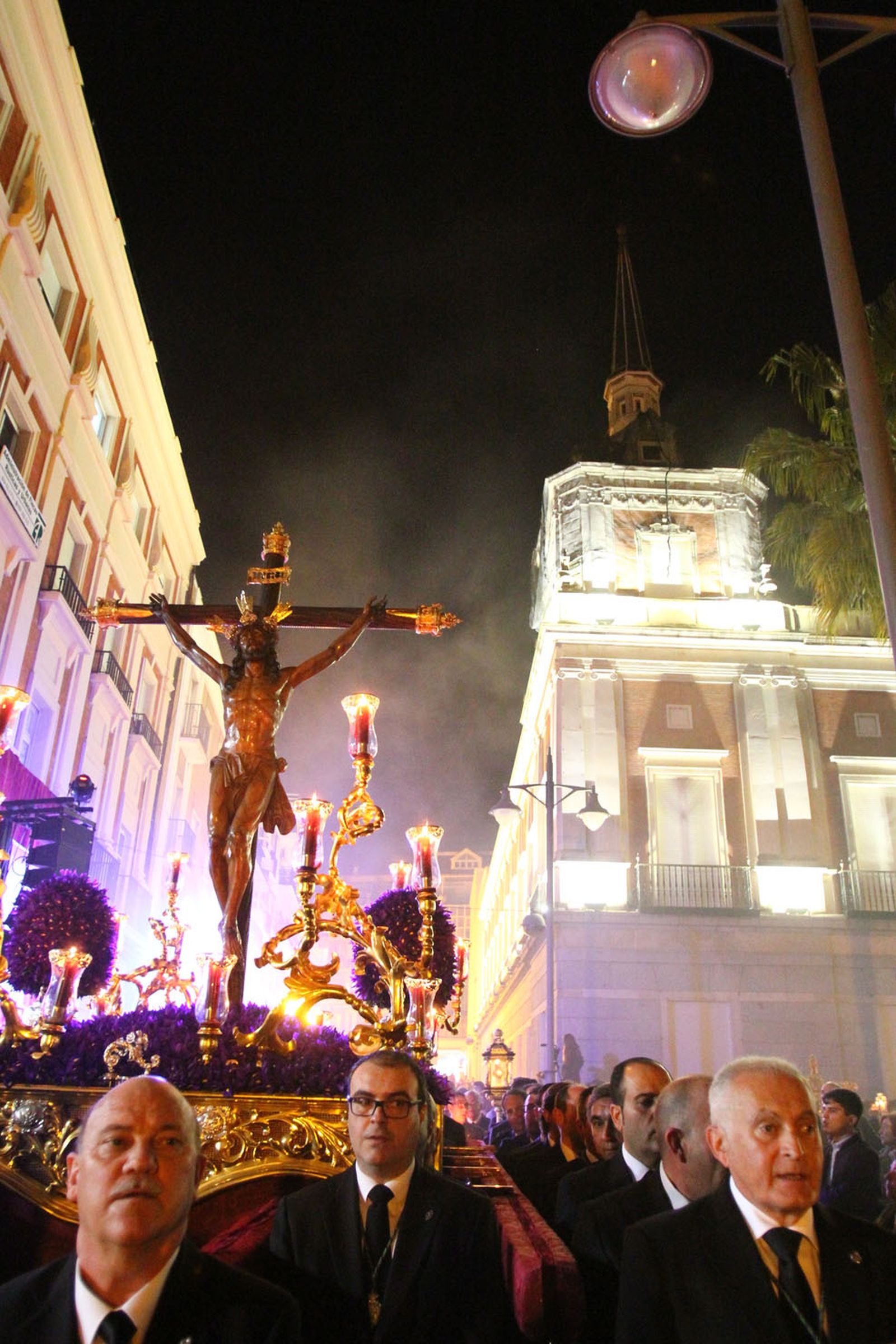 El Cristo de la Expiración preside el Vía Crucis del Consejo de Hermandades