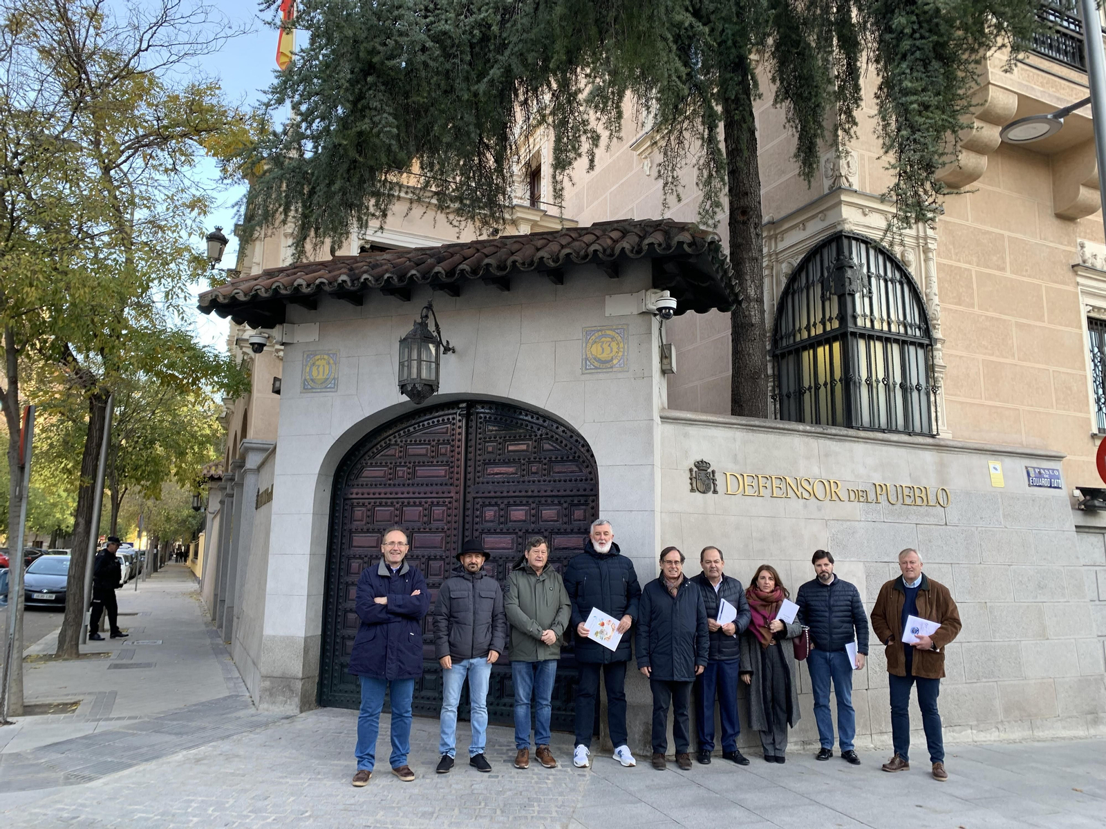 La Costa lleva sus reivindicaciones ante el Defensor del Pueblo y la Moncloa