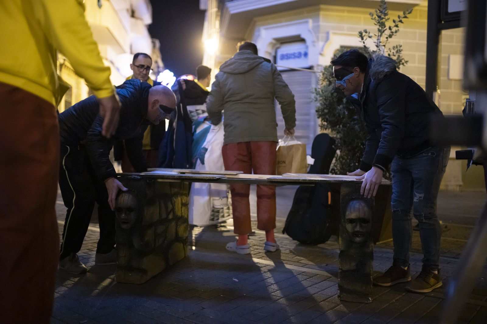 Ambiente del primer día de semifinal del Carnaval Colombino