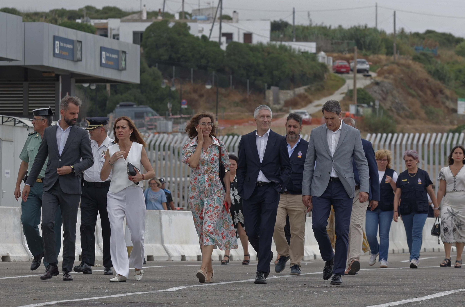 Fotos de la visita de Grande - Marlaska al dispositivo de la OPE en el Puerto de Tarifa