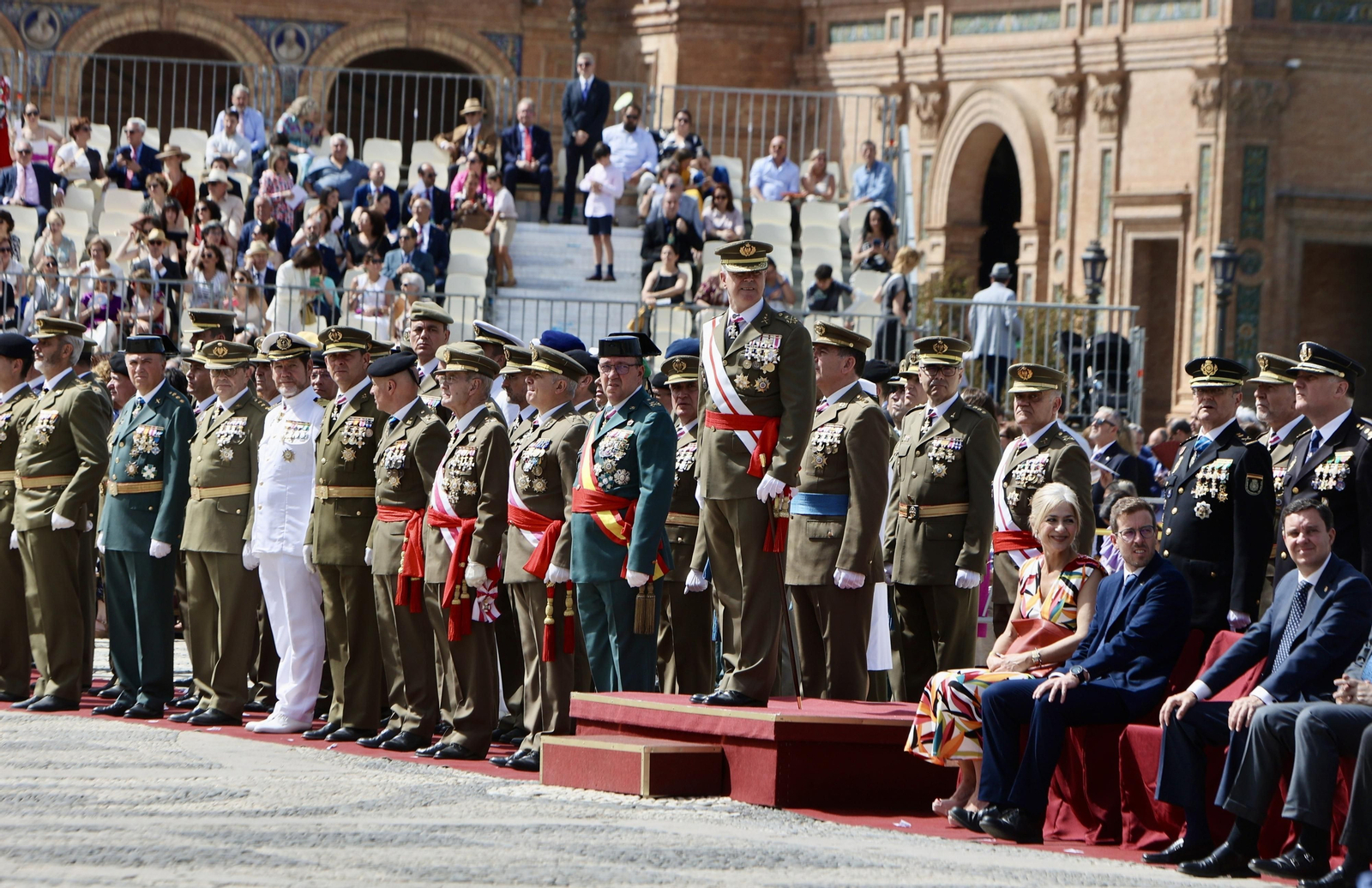 Jura de bandera de personal civil en Sevilla
