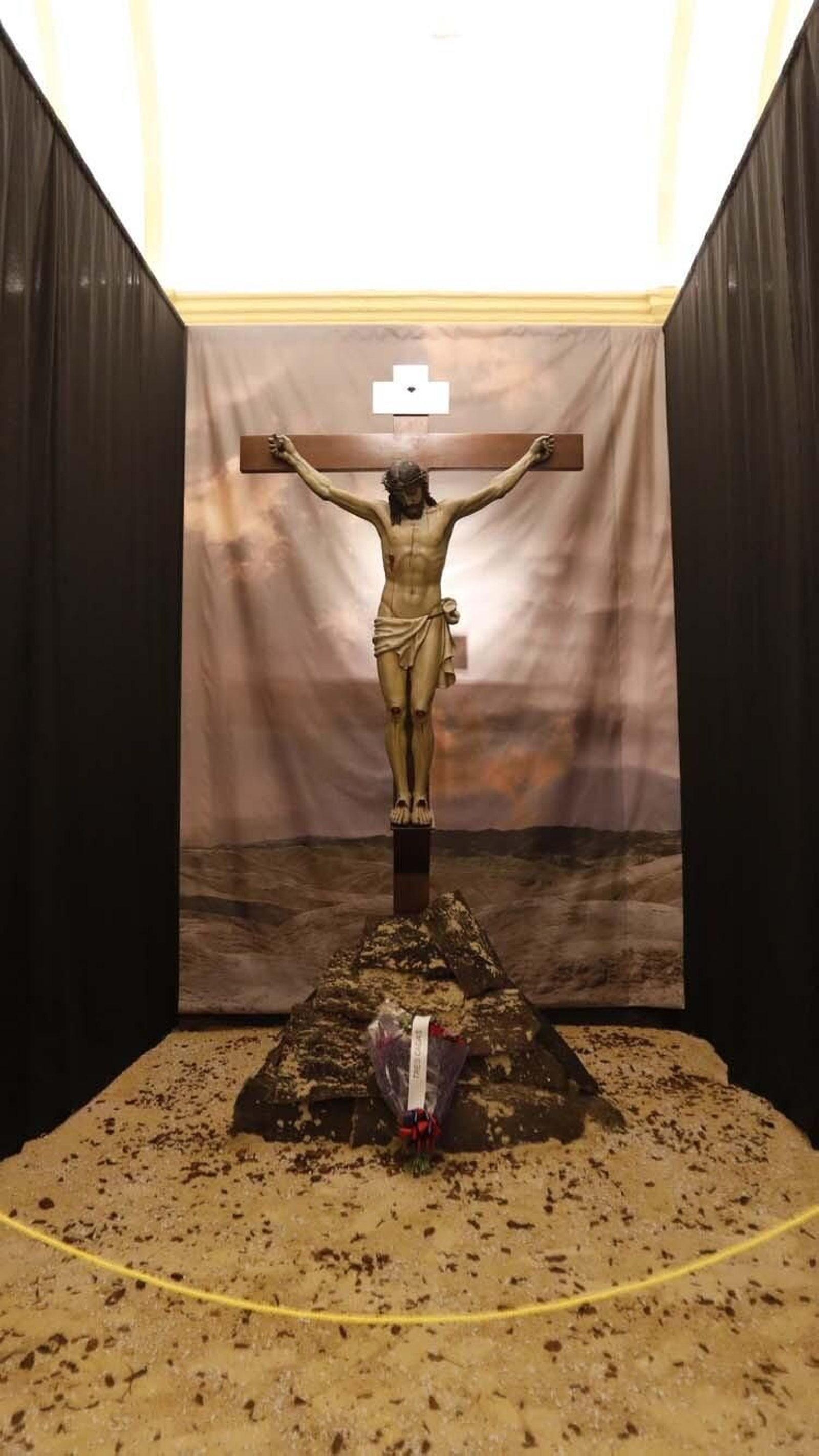 Fotos del Jueves Santo en Algeciras: Tres Caídas, Nazareno y Cristo de la FE