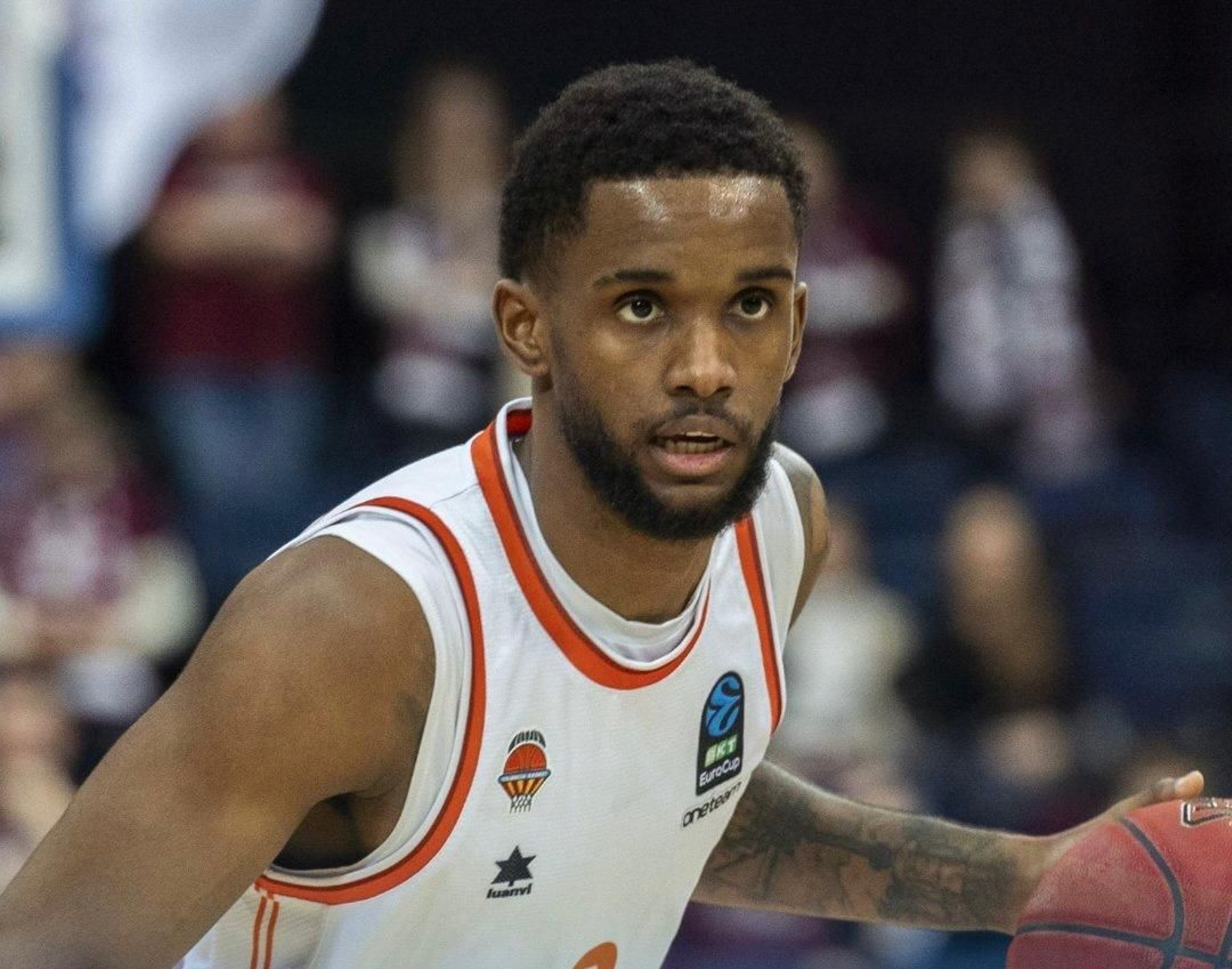 Triunfo sufrido en Eurocup del Valencia Basket, que llegará lanzado a Málaga Triunfo sufrido en Eurocup del Valencia Basket, que llegará lanzado a Málaga