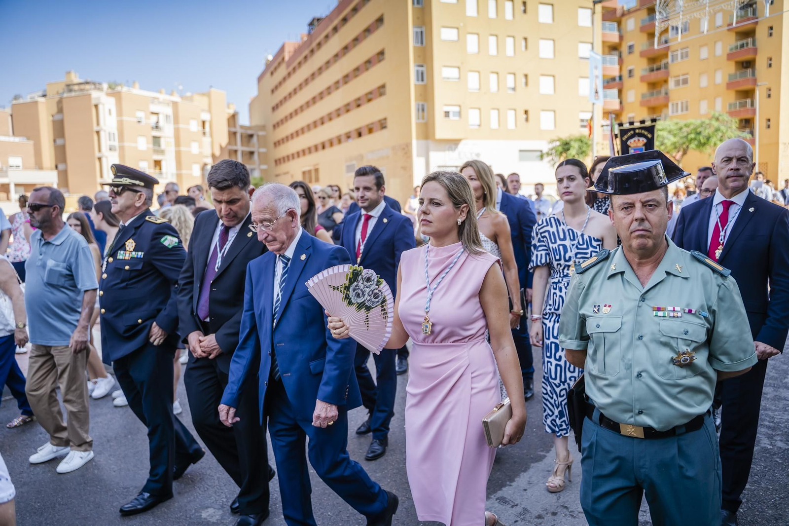 La procesión de la Virgen del Carmen y Santa Ana pone el broche final a las fiestas del Puerto de Roquetas