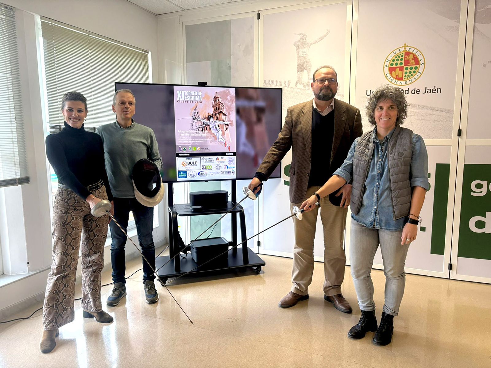 Beatriz López, Juan David Blanco, Juan de Dios Carazo y Gema Torres, en el acto de presentación.