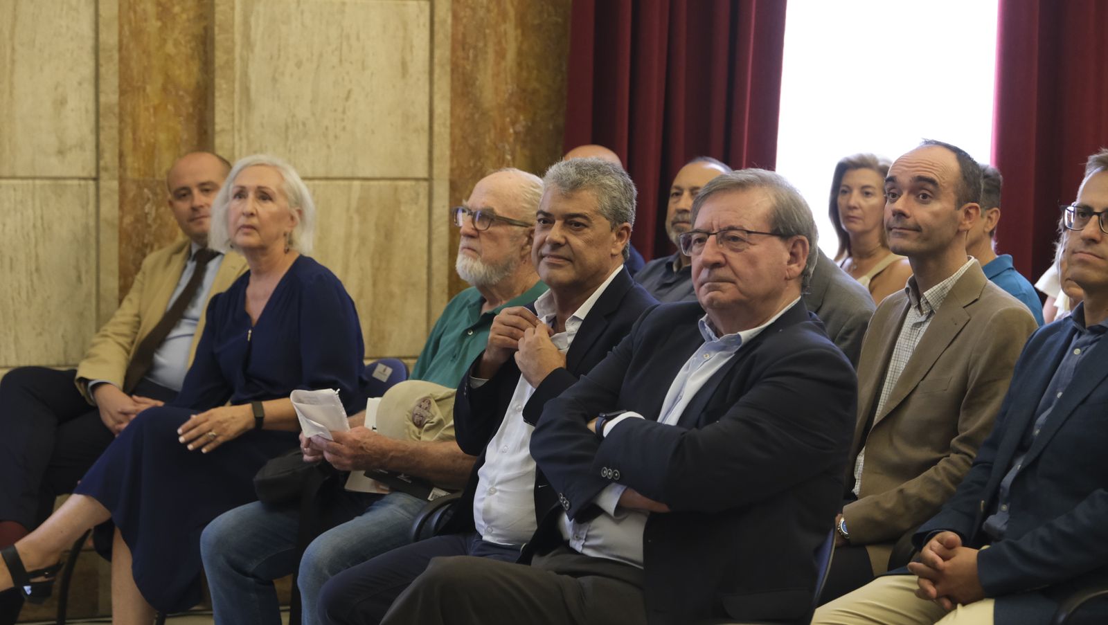 Homenaje póstumo a Hermelindo "Melo" Castro en la Subdelegación del Gobierno