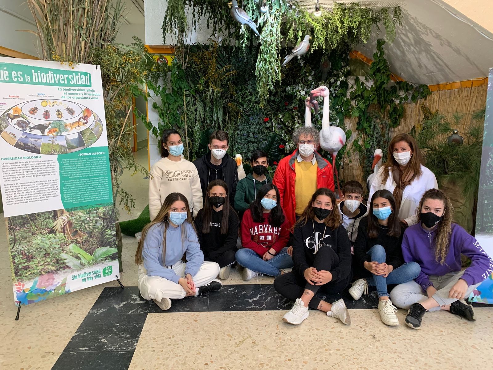 Exposición sobre la biodiversidad en el IES San Sebastián.