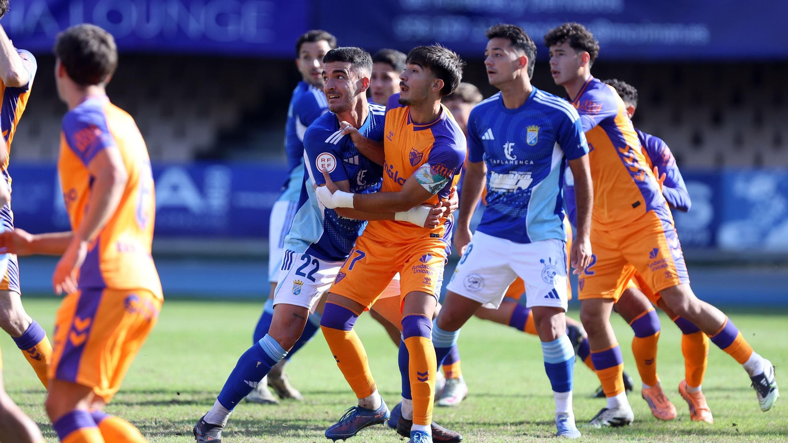 Guille Campos se ha convertido en un fijo de la defensa azulina y va a más.