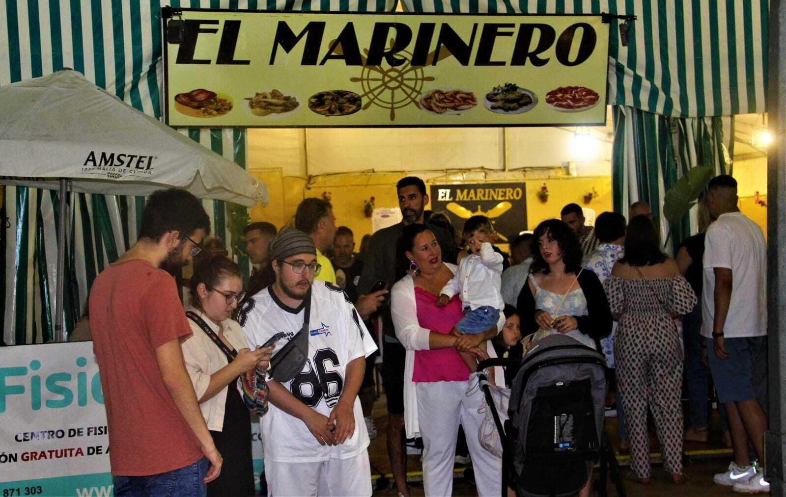 Feria de Chiclana 2023: Las imágenes de la noche de inauguración y el alumbrado