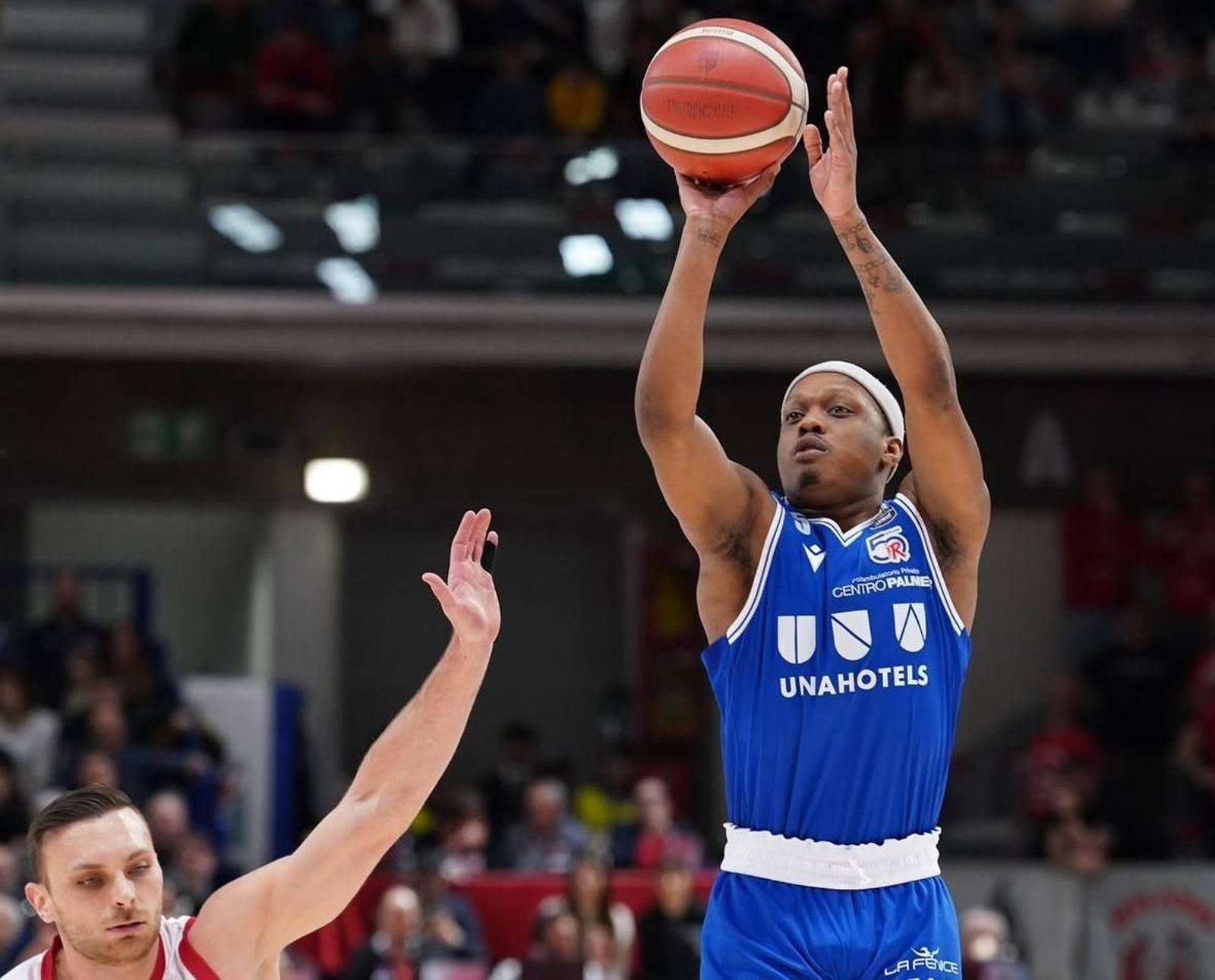 El Reggiana, lanzado a Málaga tras ganar a Armani Milán