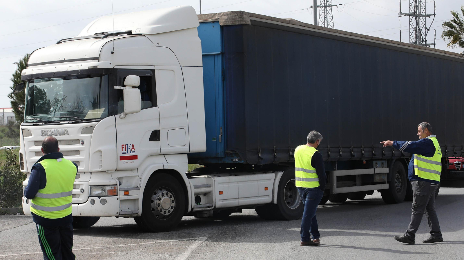 Siguen los paros de los transportistas de Plataforma en Jerez
