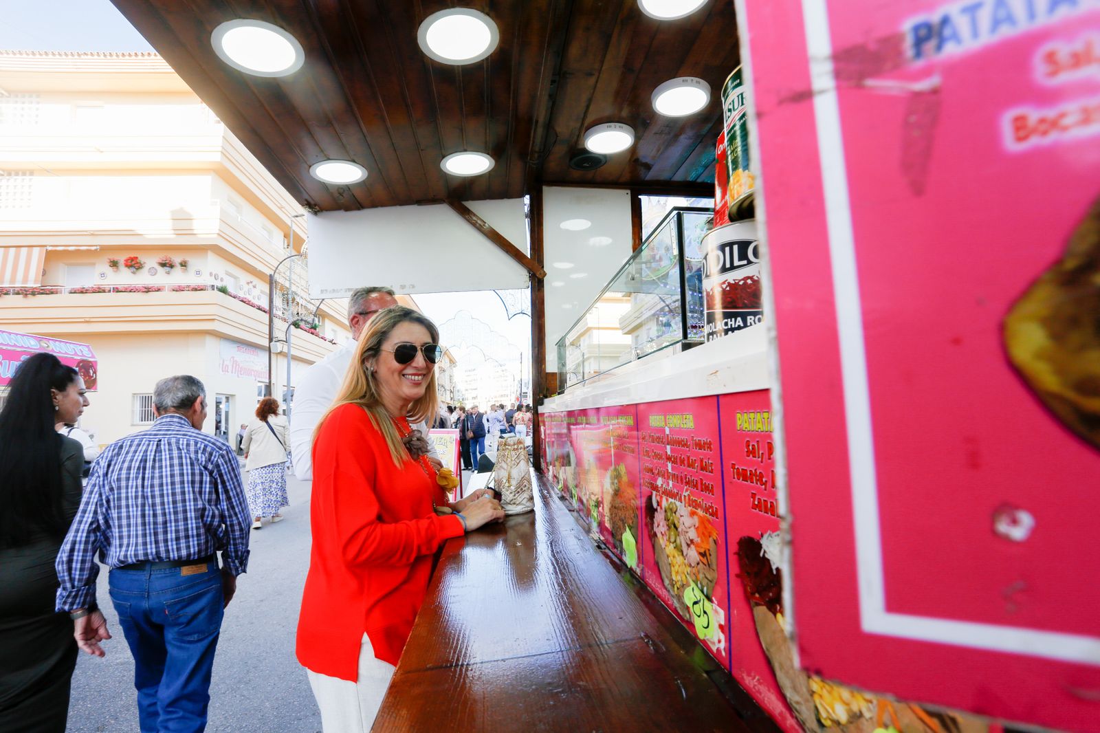 Búscate en la fotos del viernes en la feria de Los Barrios